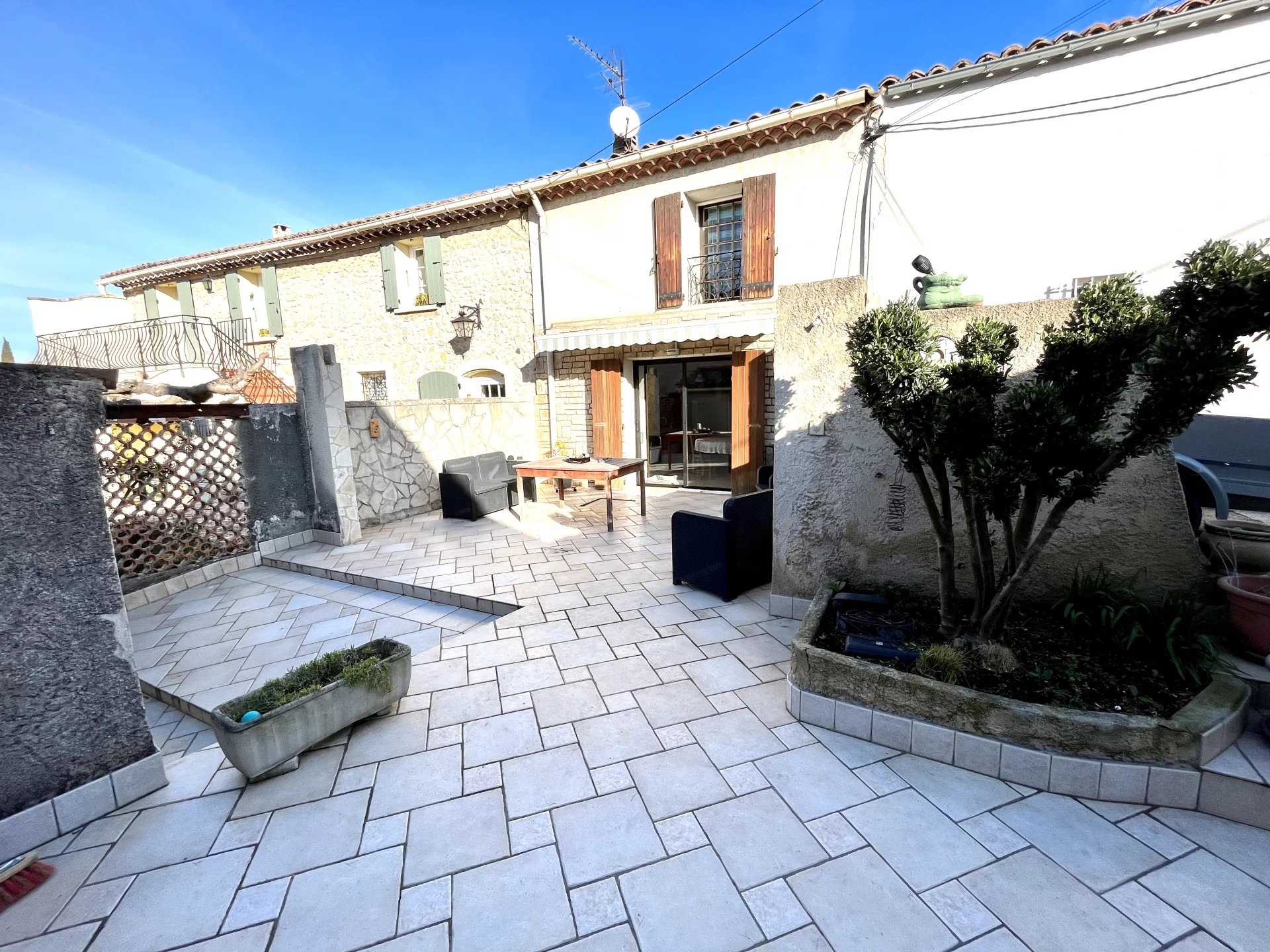 σπίτι σε Meyreuil, Provence-Alpes-Cote d'Azur 12629275
