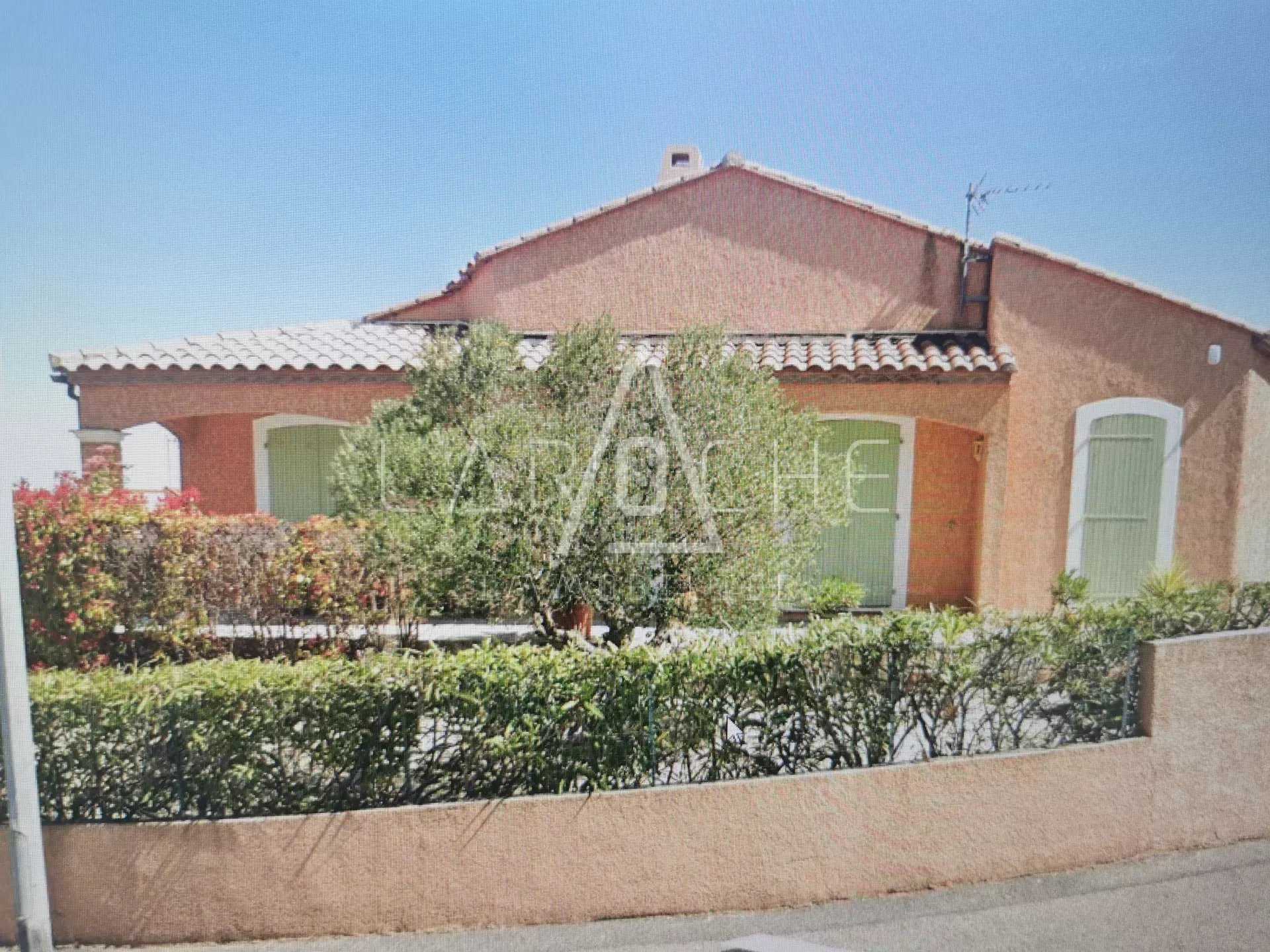 Residential in Cabestany, Pyrénées-Orientales 12629357