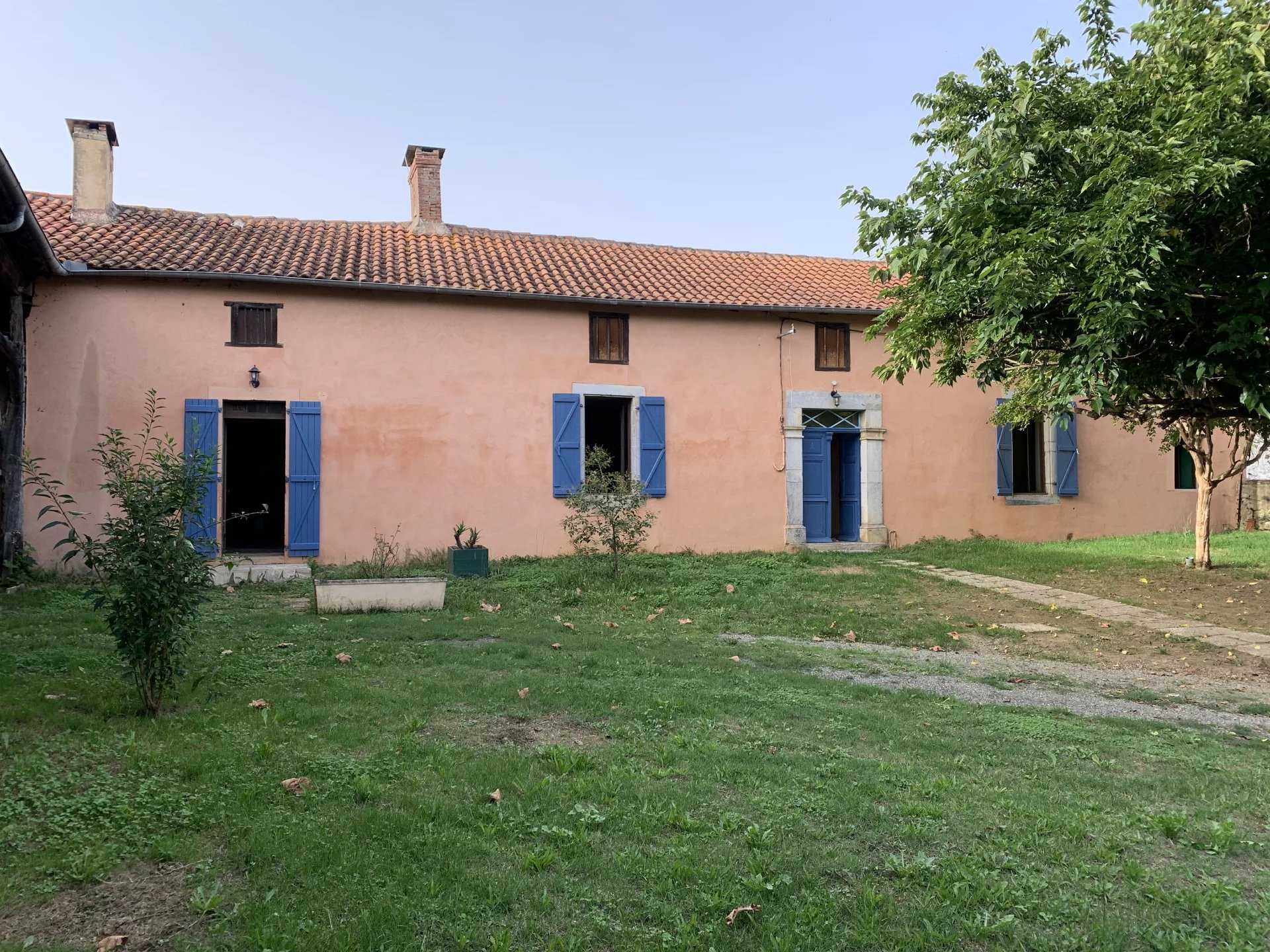 Residenziale nel Pouyastruc, Hautes-Pyrénées 12629374