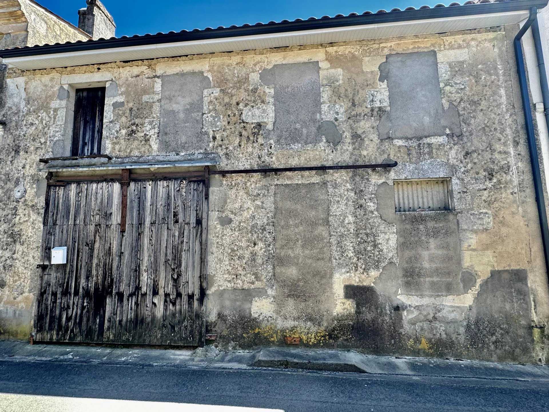 Huis in Etauliers, Nouvelle-Aquitaine 12629566