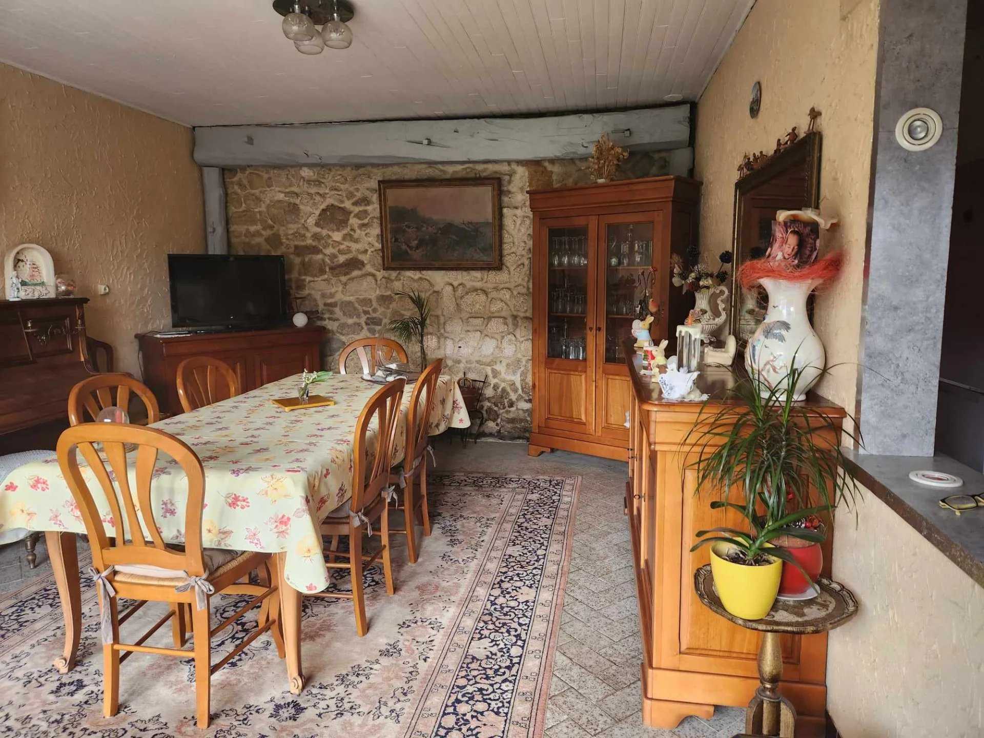 房子 在 Lansac, Gironde 12629575