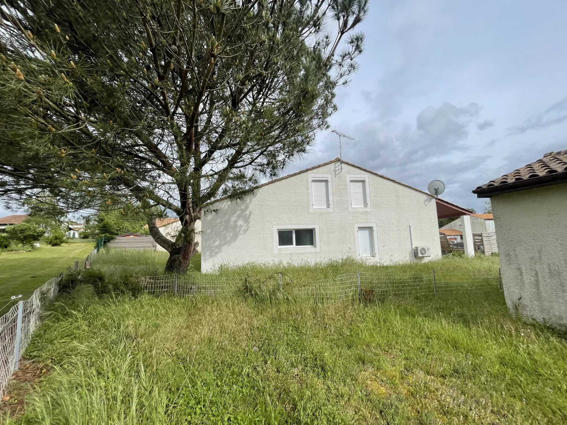 casa no Saint-Ciers-sur-Gironde, Nouvelle-Aquitaine 12629577