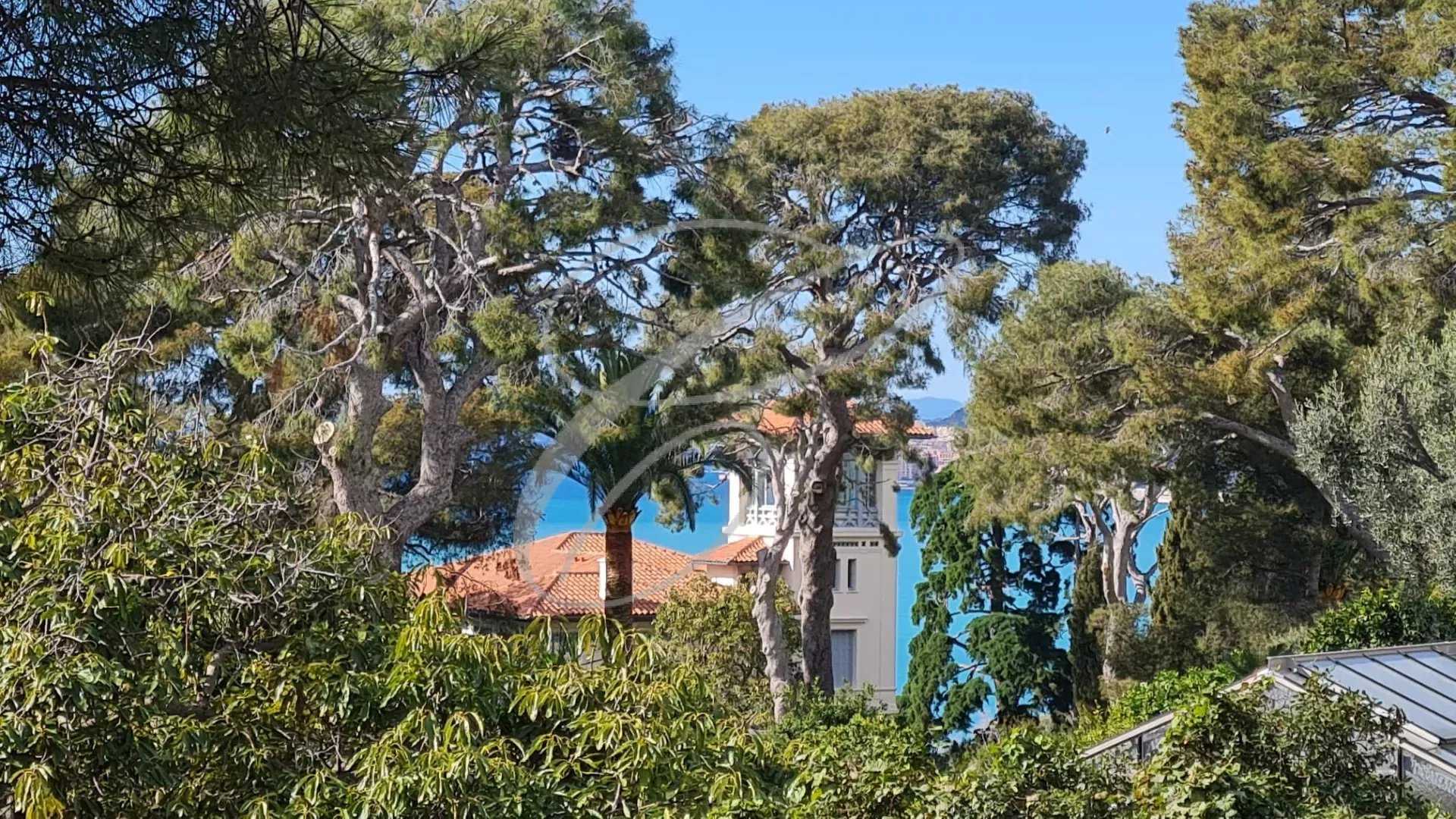 Résidentiel dans Roquebrune-Cap-Martin, Alpes-Maritimes 12629583