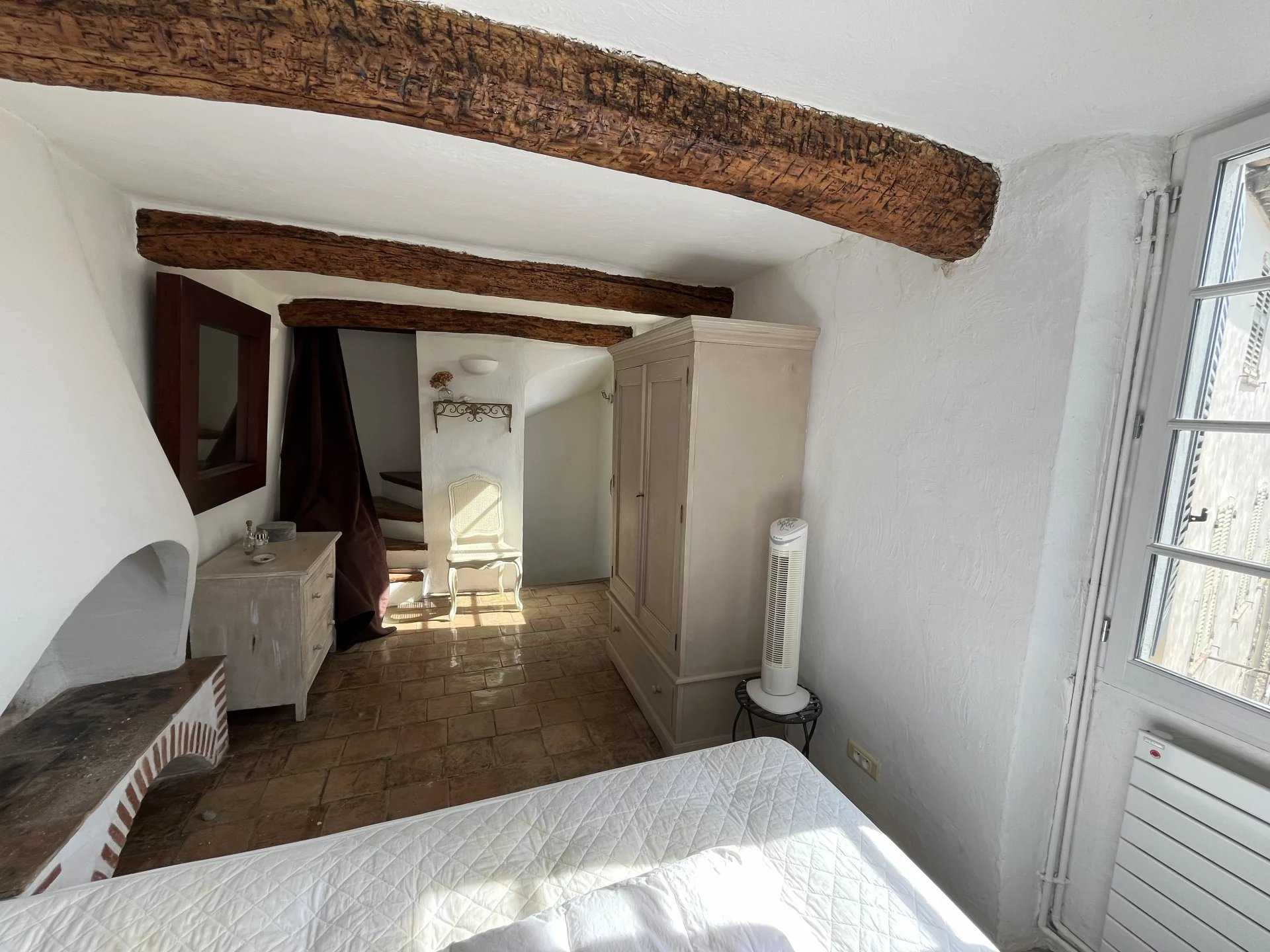 σπίτι σε Cagnes-sur-Mer, Alpes-Maritimes 12629597