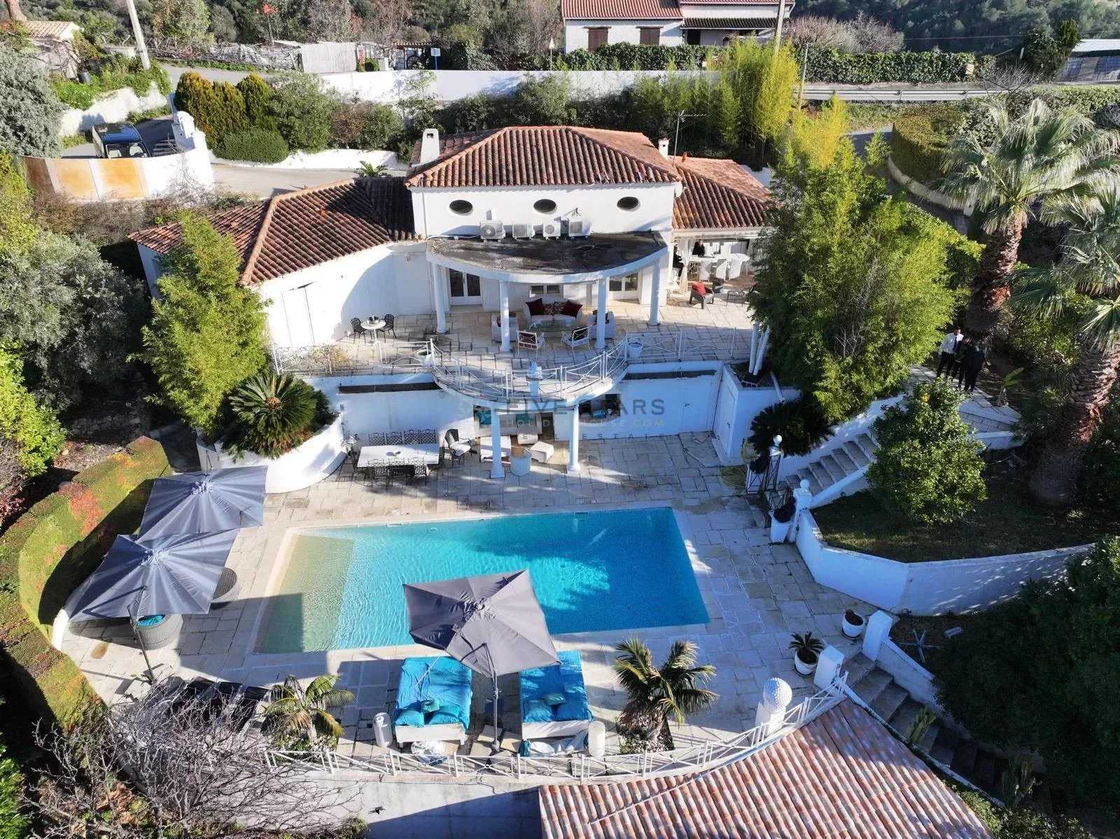 rumah dalam Lingostiere, Provence-Alpes-Cote d'Azur 12629622