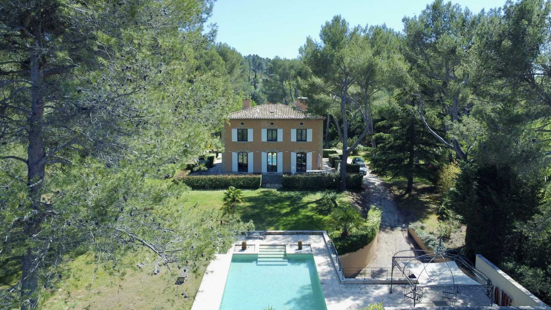 rumah dalam Aix-en-Provence, Bouches-du-Rhône 12629713
