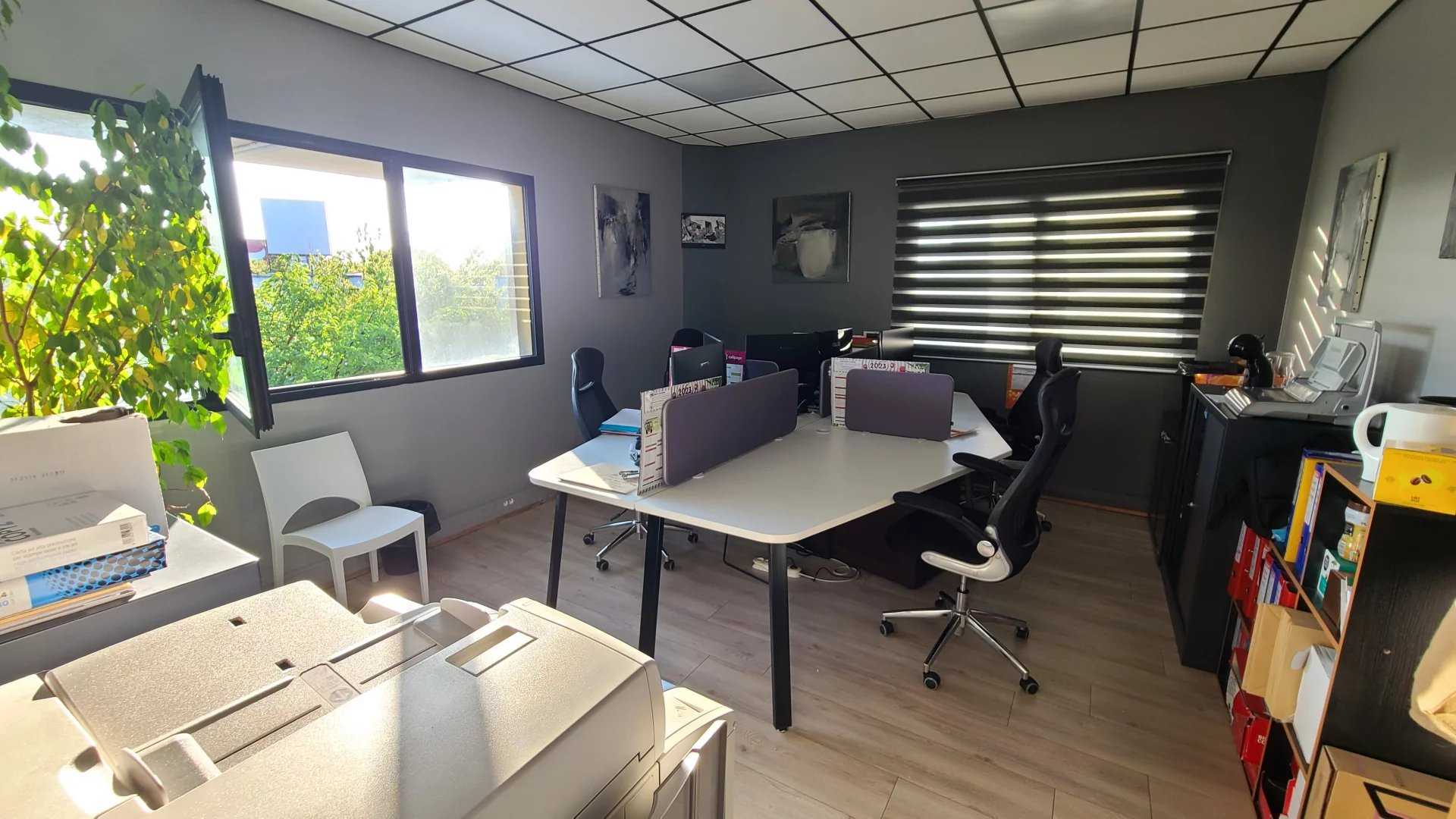 Офіс в Сен-Жан-де-Ведас, Окситанія 12629854