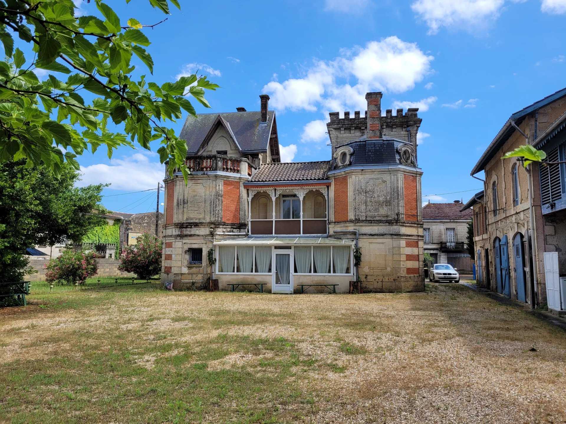 σπίτι σε Saint-Christoly-de-Blaye, Nouvelle-Aquitaine 12629861