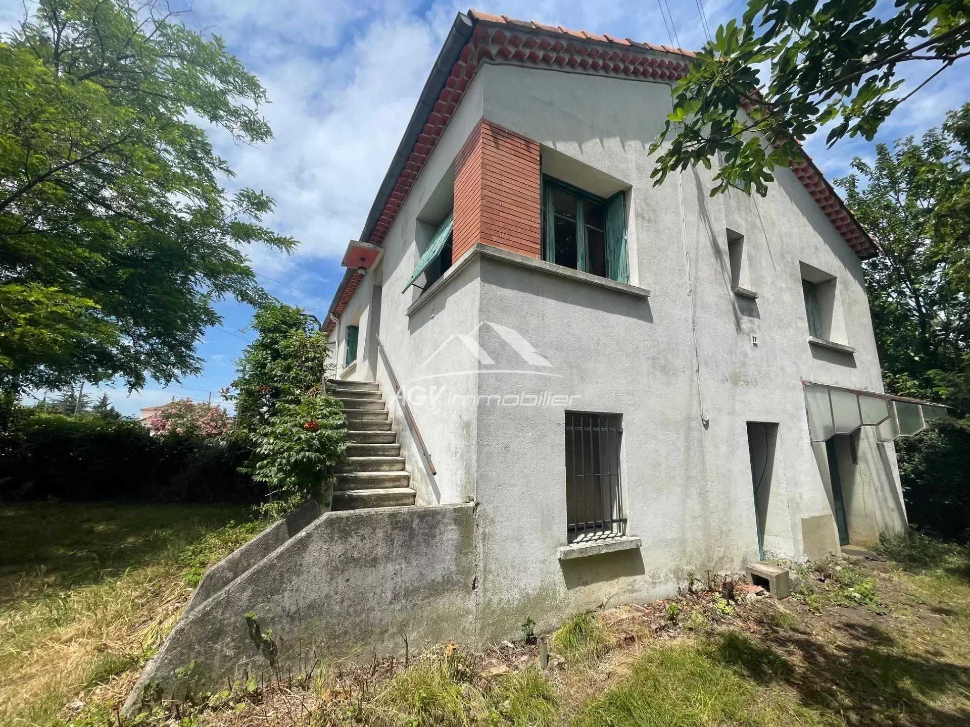Dom w Alès, Gard 12629924