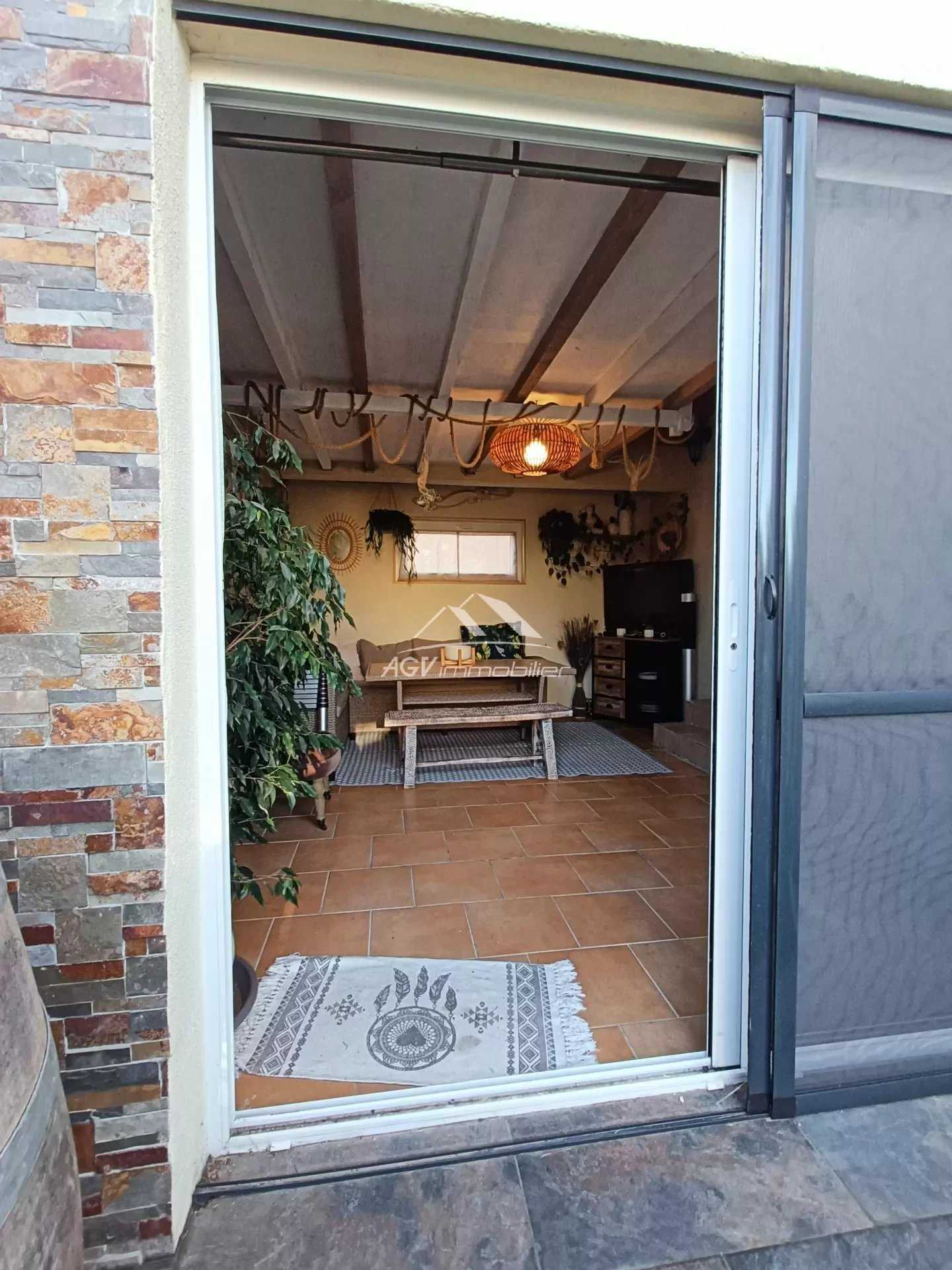 Talo sisään Alès, Gard 12629929