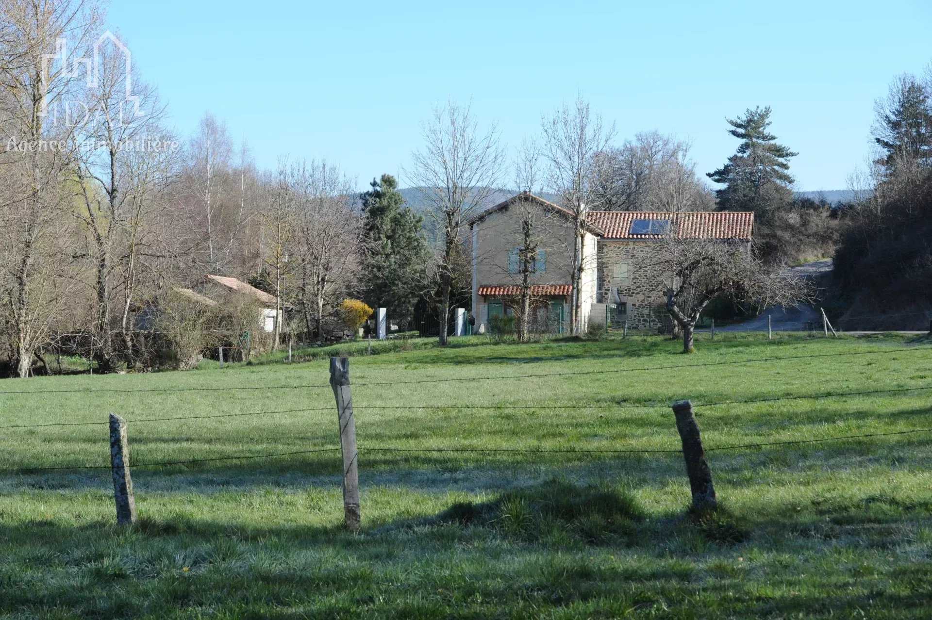 Інший в Saint-Léger-du-Malzieu, Lozère 12630020
