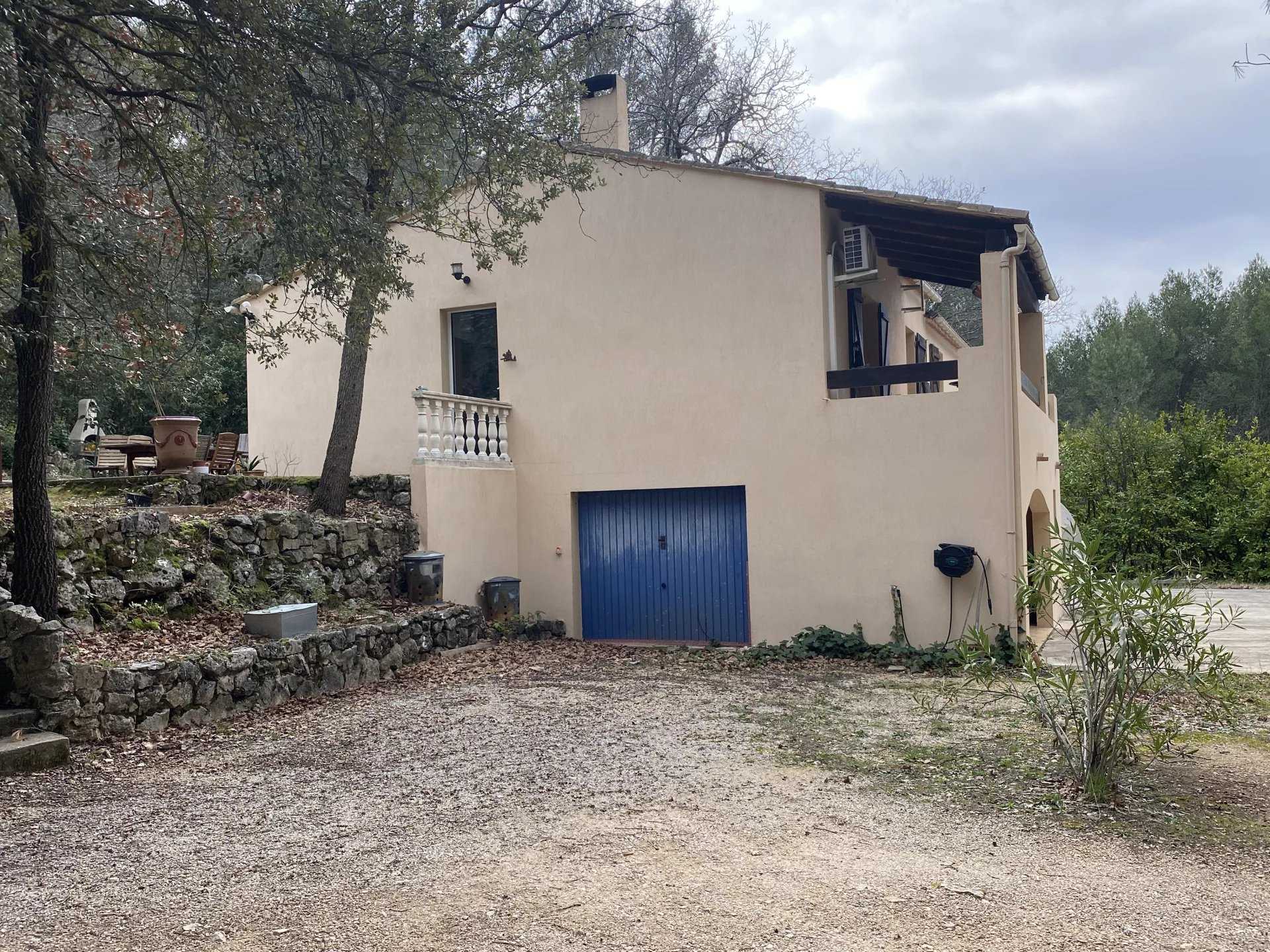 Casa nel Auriol, Provence-Alpes-Cote d'Azur 12630027