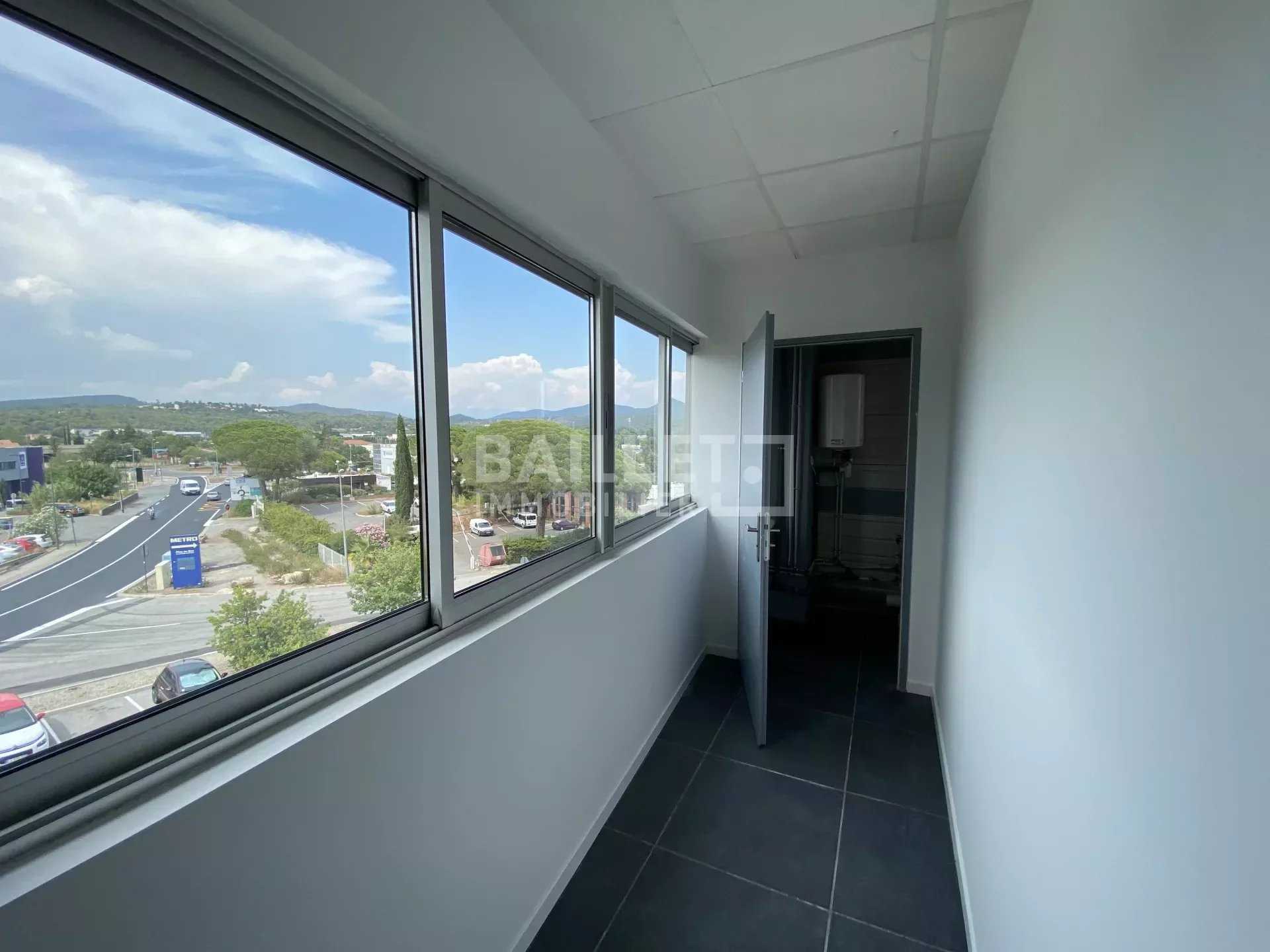 Офис в Fréjus, Var 12630056