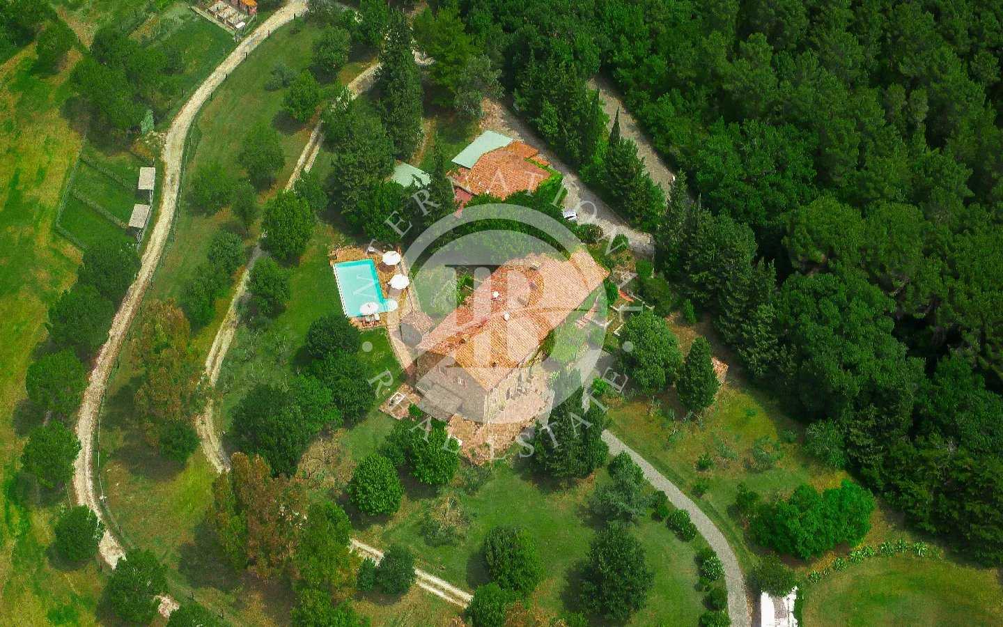 Dom w Montecatini Val di Cecina, Pisa 12630124