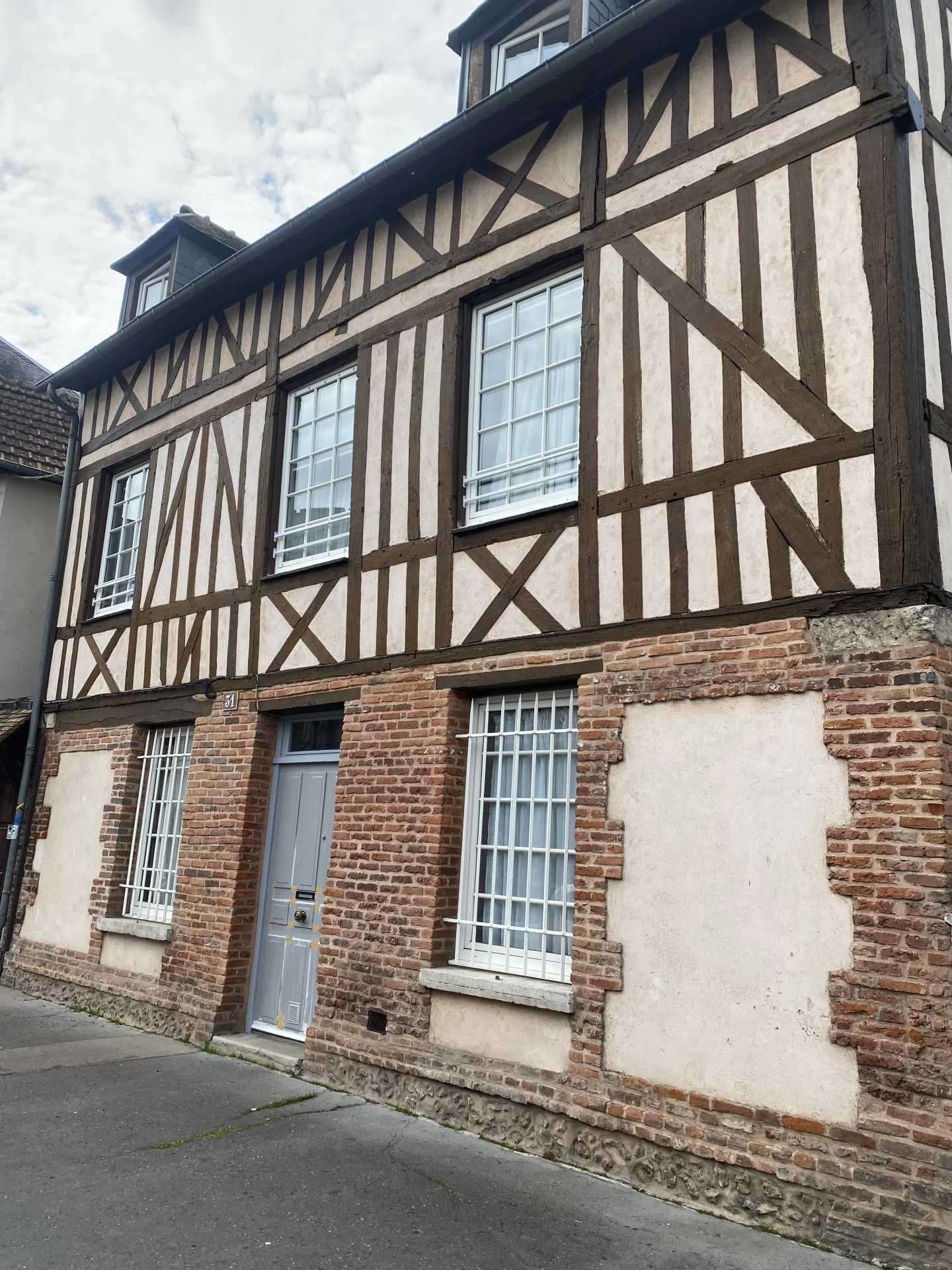 多个房子 在 Évreux, Eure 12630155