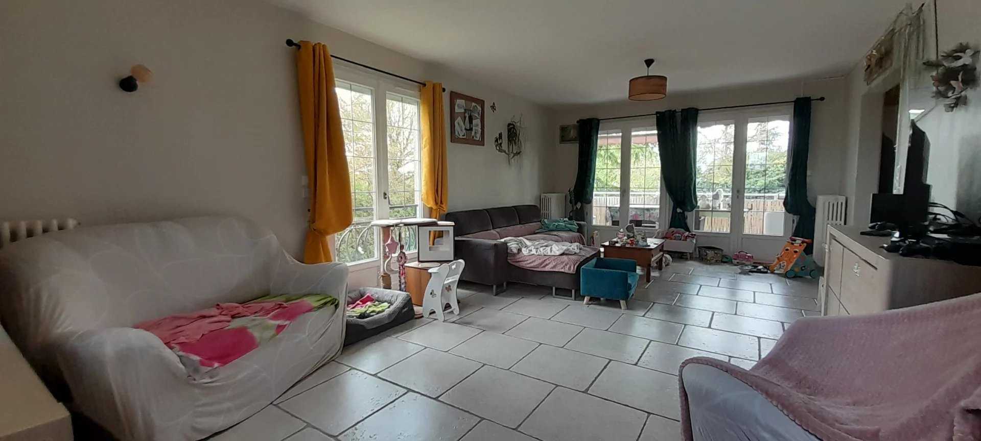 بيت في Boissy-sur-Damville, Normandie 12630159