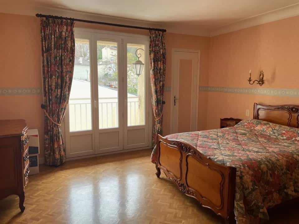 σπίτι σε Lavelanet, Ariège 12630188