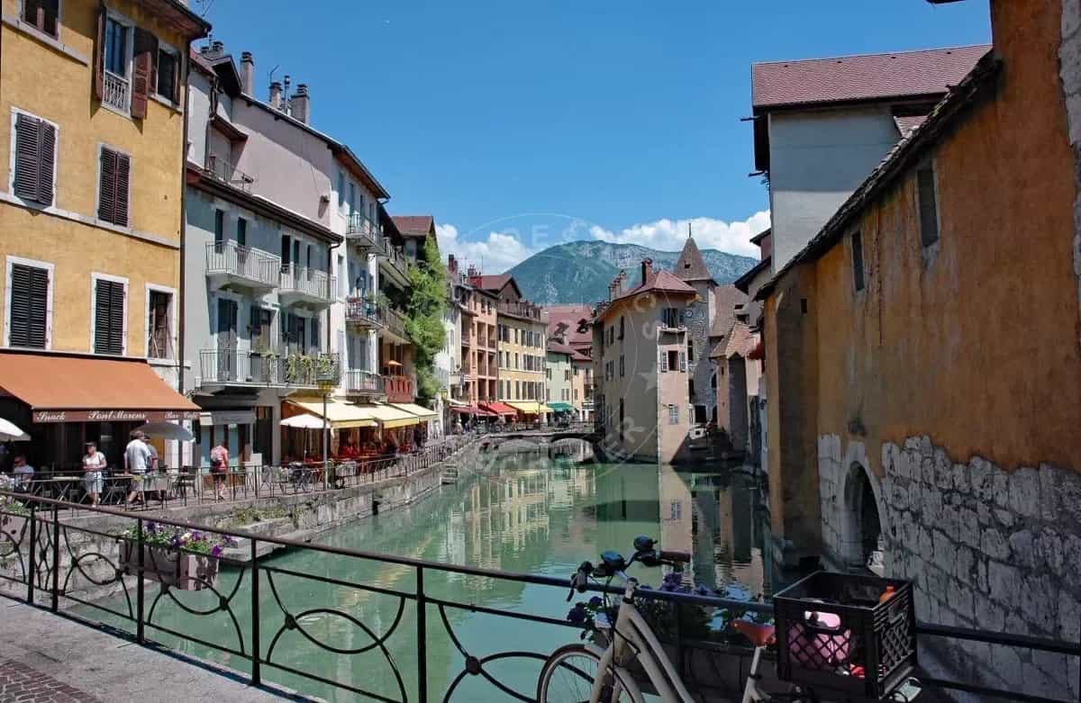 Other in Annecy, Auvergne-Rhone-Alpes 12630226