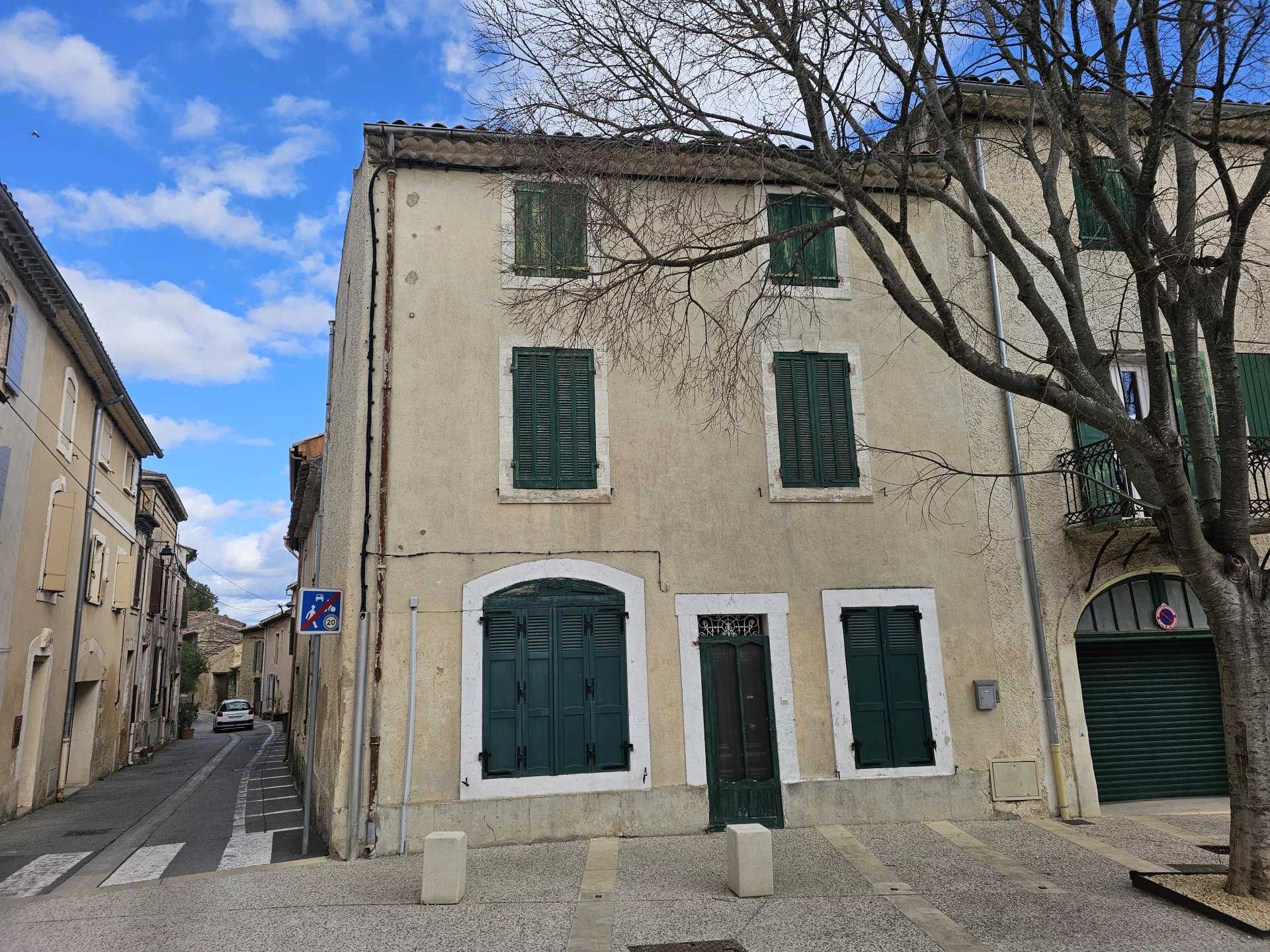 Dom w Alleins, Provence-Alpes-Cote d'Azur 12630280