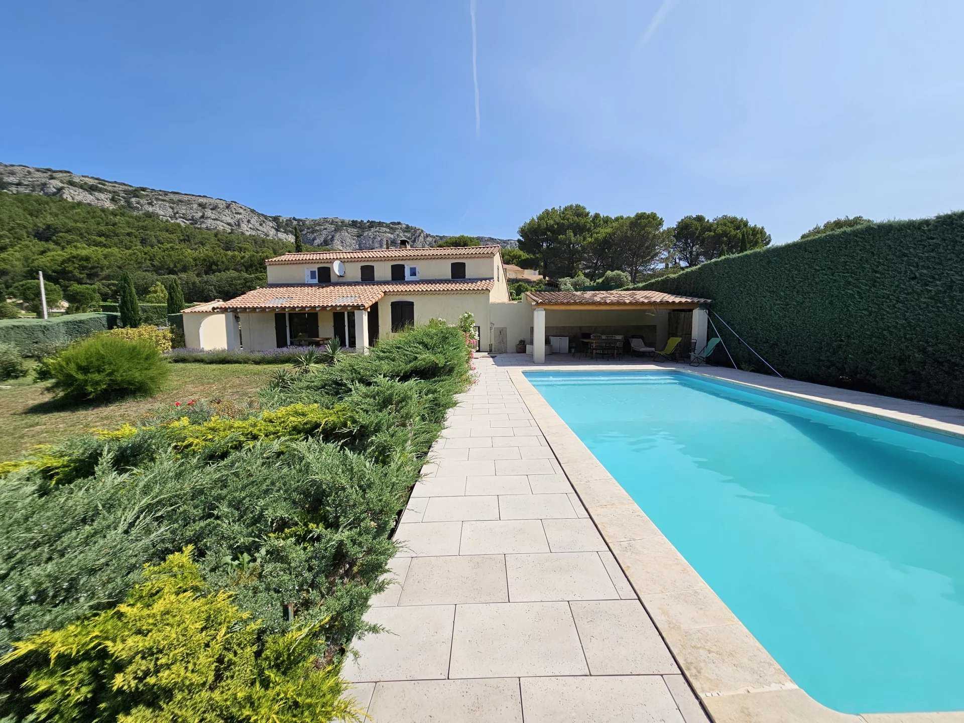 Hus i Merindol, Provence-Alpes-Cote d'Azur 12630286