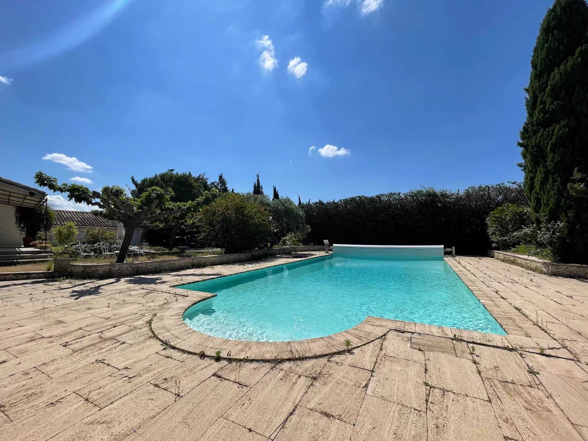 House in Caromb, Vaucluse 12630290