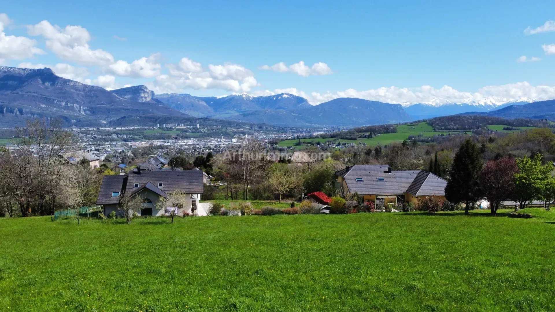 Land in La Motte-Servolex, Auvergne-Rhône-Alpes 12630390