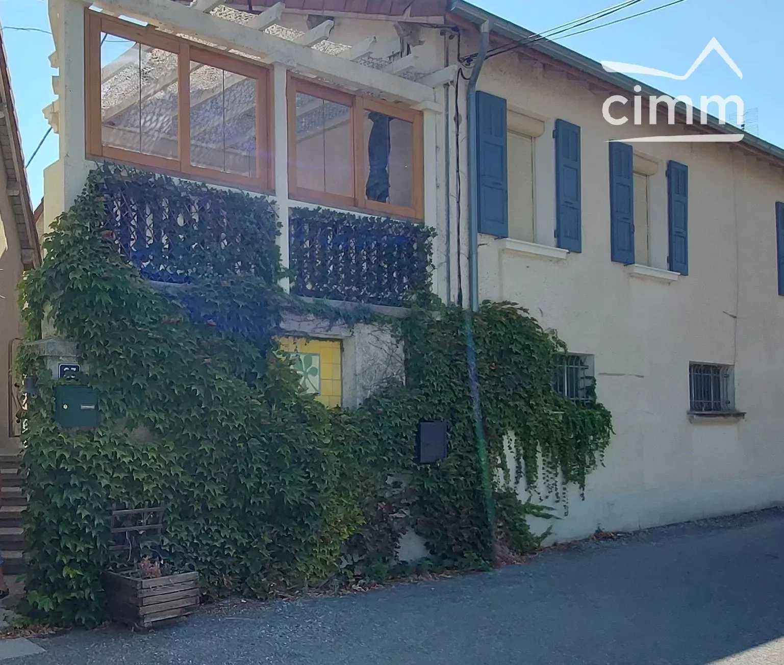 公寓 在 Laragne-Monteglin, Provence-Alpes-Cote d'Azur 12630824