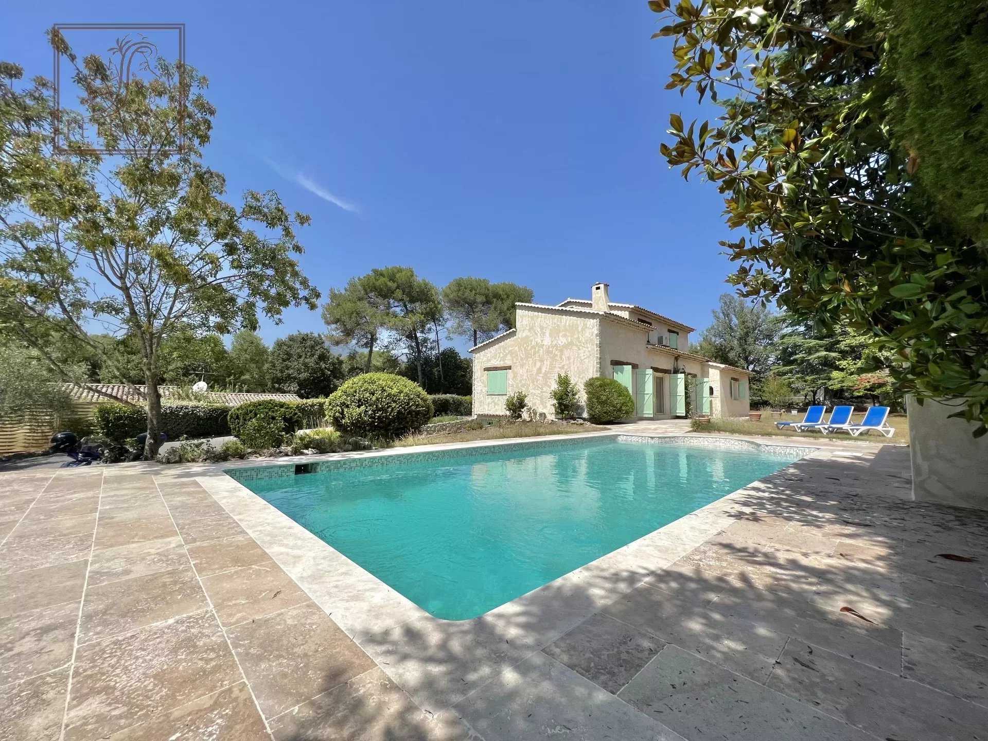 House in Roquefort-les-Pins, Alpes-Maritimes 12630894