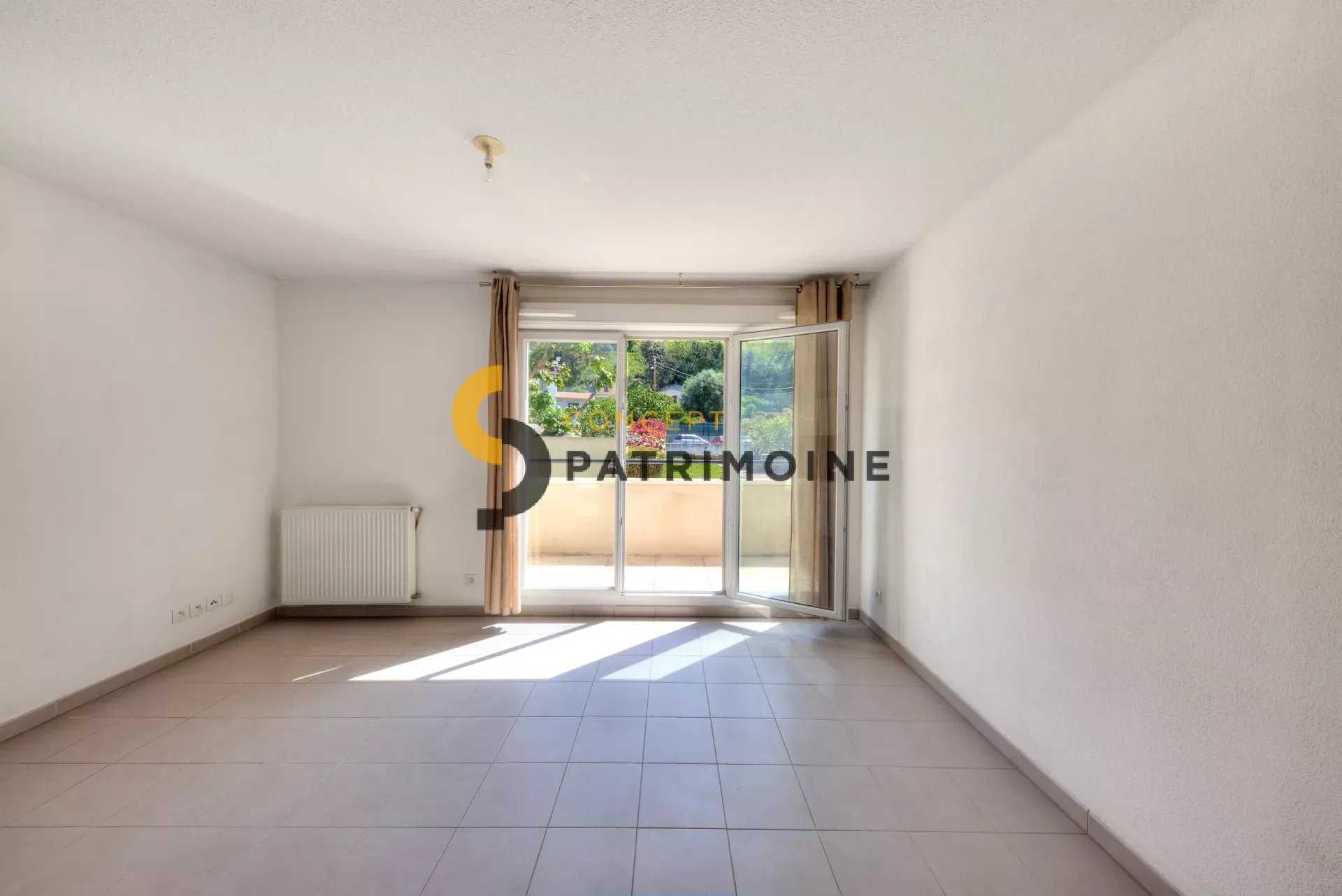 Condominium in Lingostiere, Provence-Alpes-Cote d'Azur 12631030