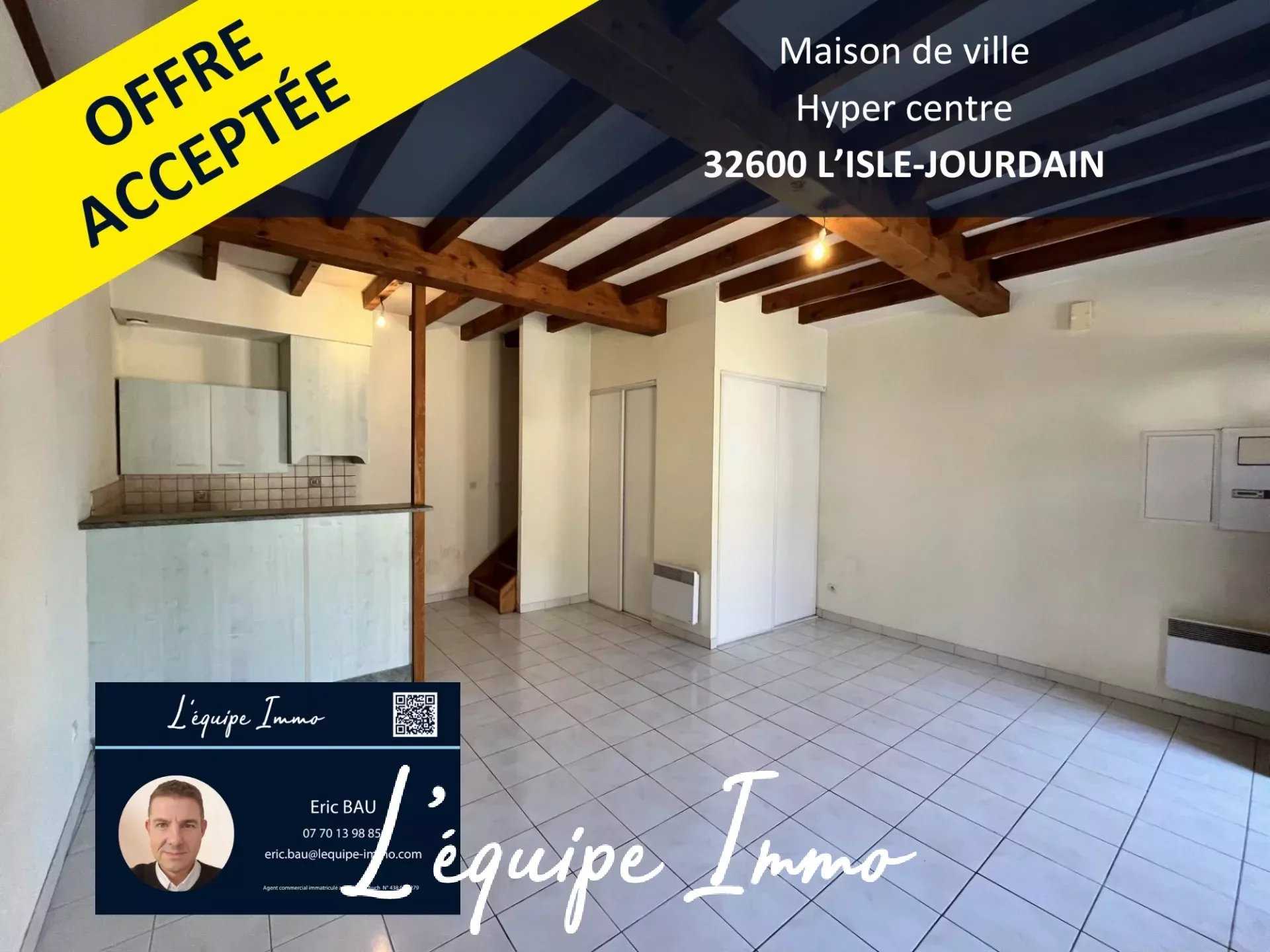 Residential in L'Isle-Jourdain, Gers 12631223