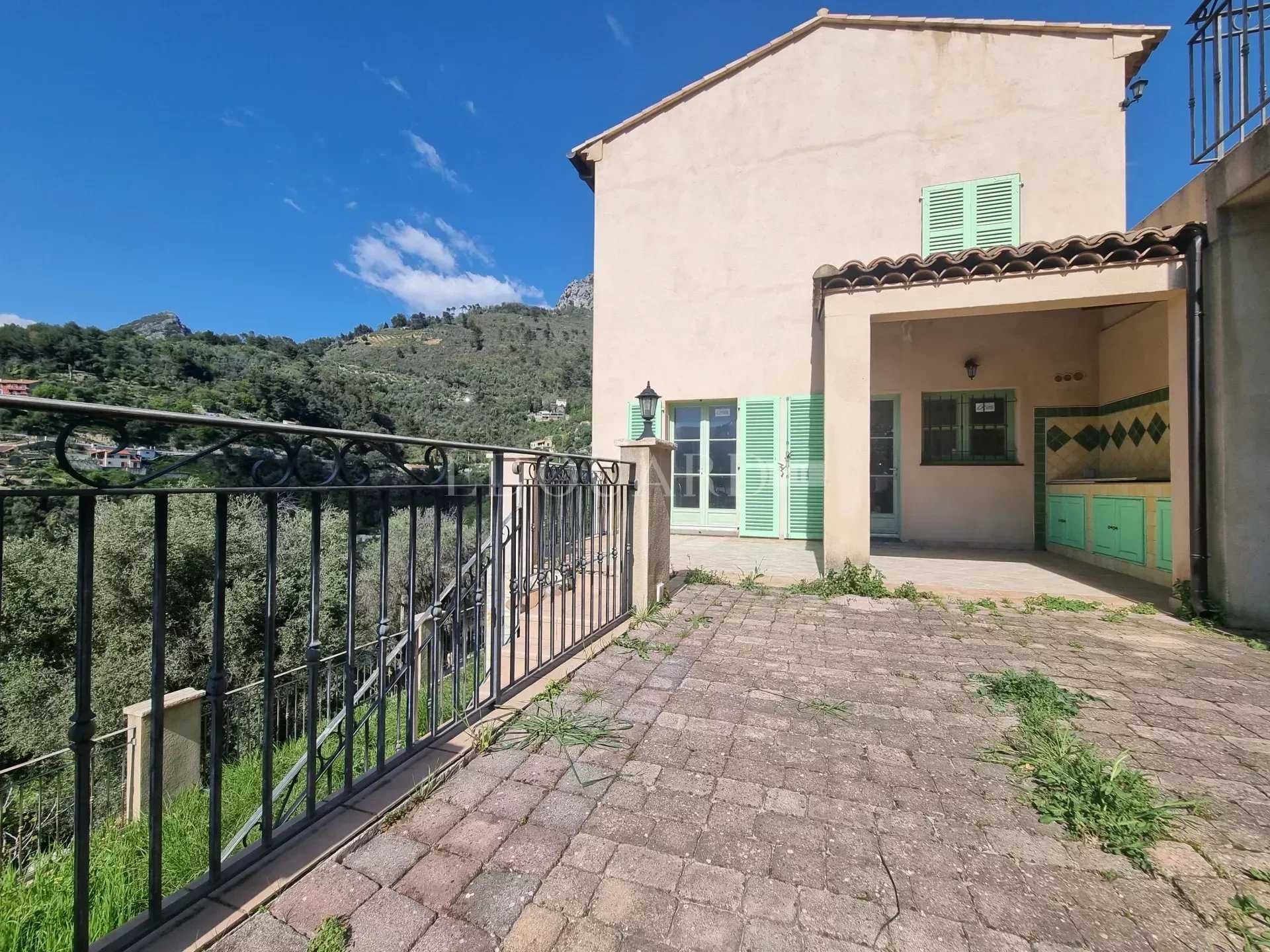 House in Castellar, Provence-Alpes-Cote d'Azur 12631360
