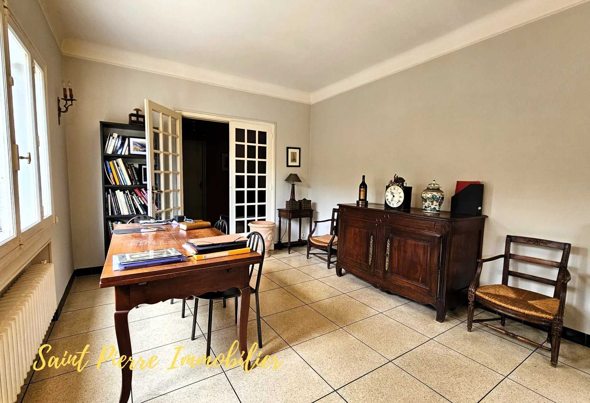 House in Martigues, Provence-Alpes-Cote d'Azur 12631466