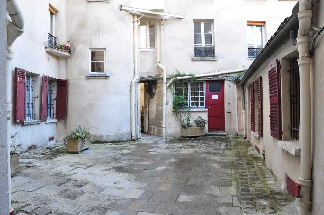 Condominium in Zacht, Ile-de-France 12631794