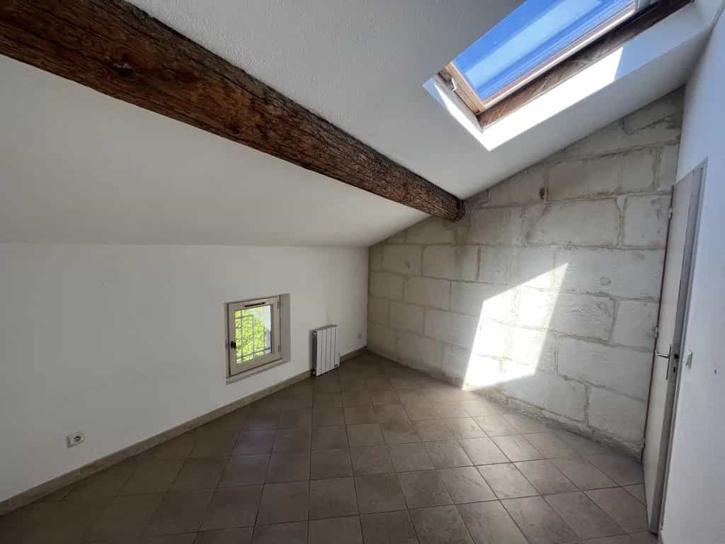 Квартира в Arles, Provence-Alpes-Cote d'Azur 12631851