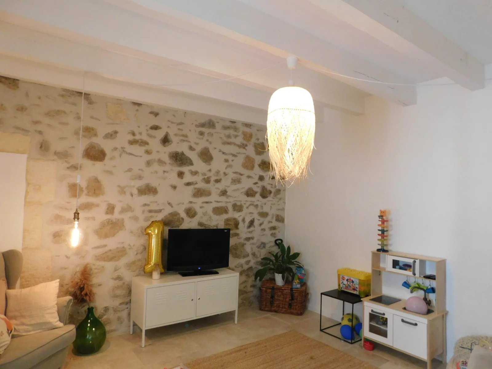 منازل متعددة في Arles, Provence-Alpes-Cote d'Azur 12631866