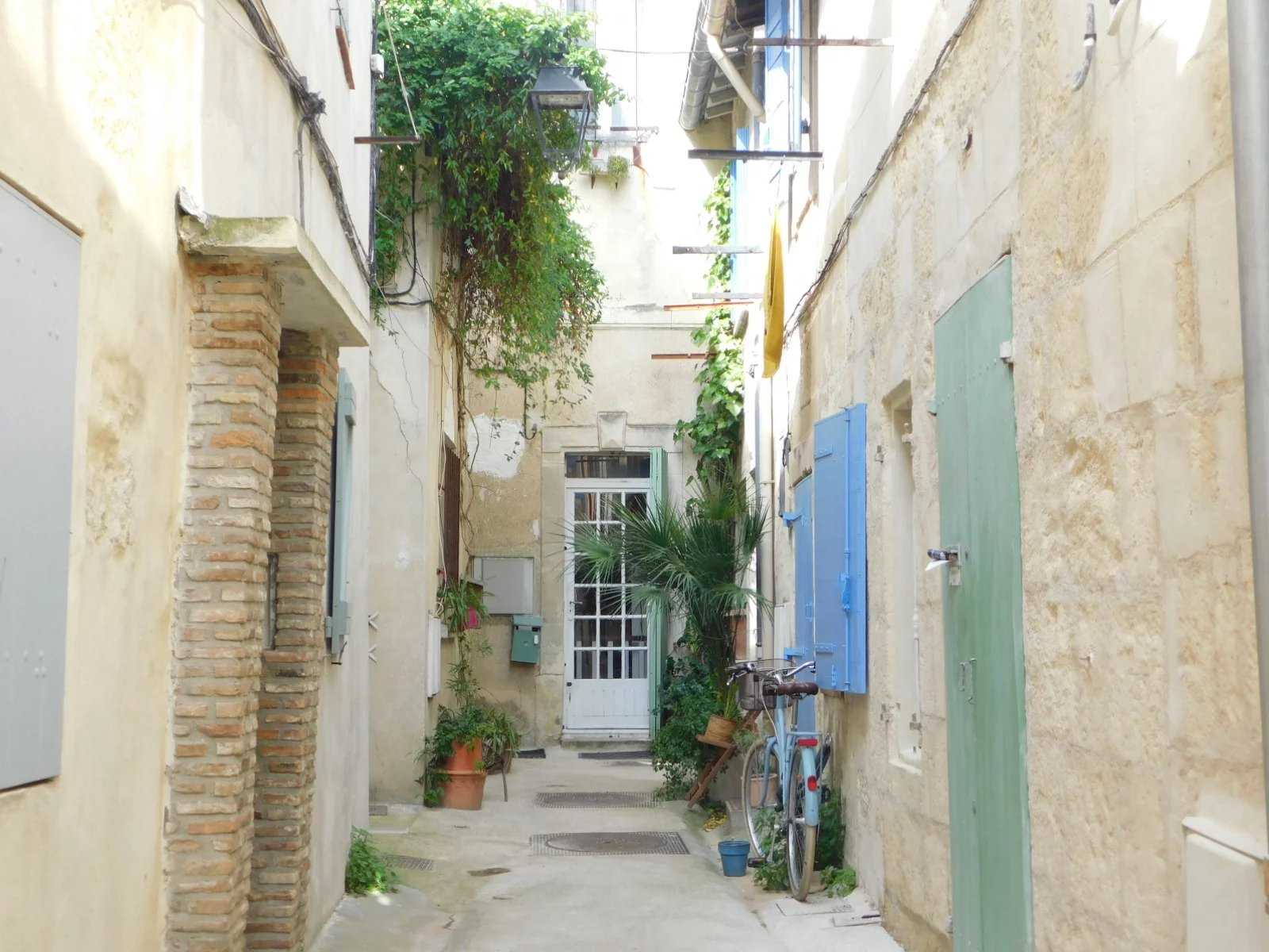 Wiele domów w Arles, Bouches-du-Rhône 12631872
