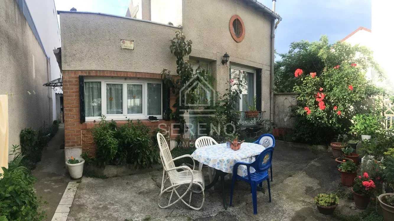 σπίτι σε Fontenay-sous-Bois, Ile-de-France 12631964