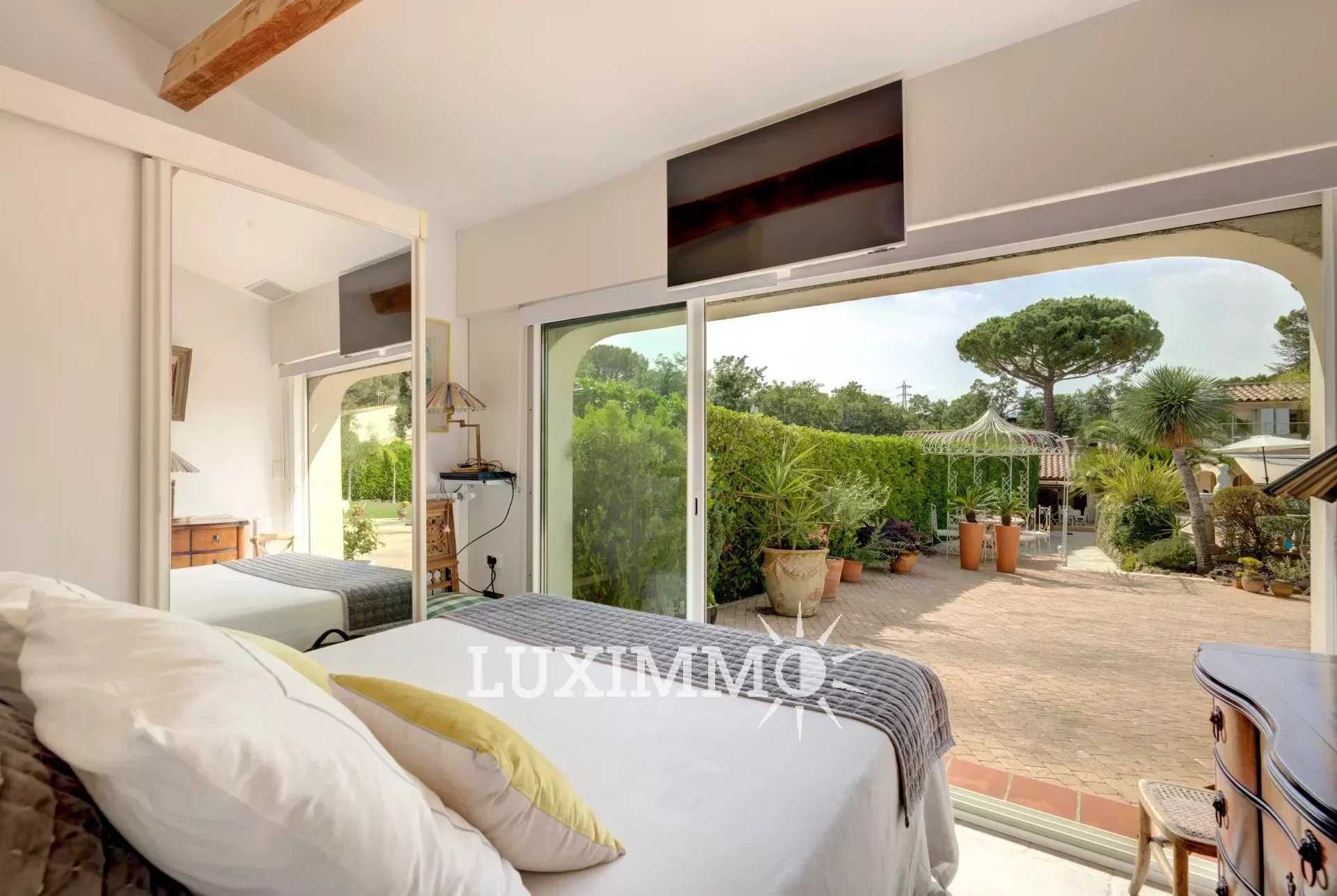House in Mougins, Alpes-Maritimes 12632012