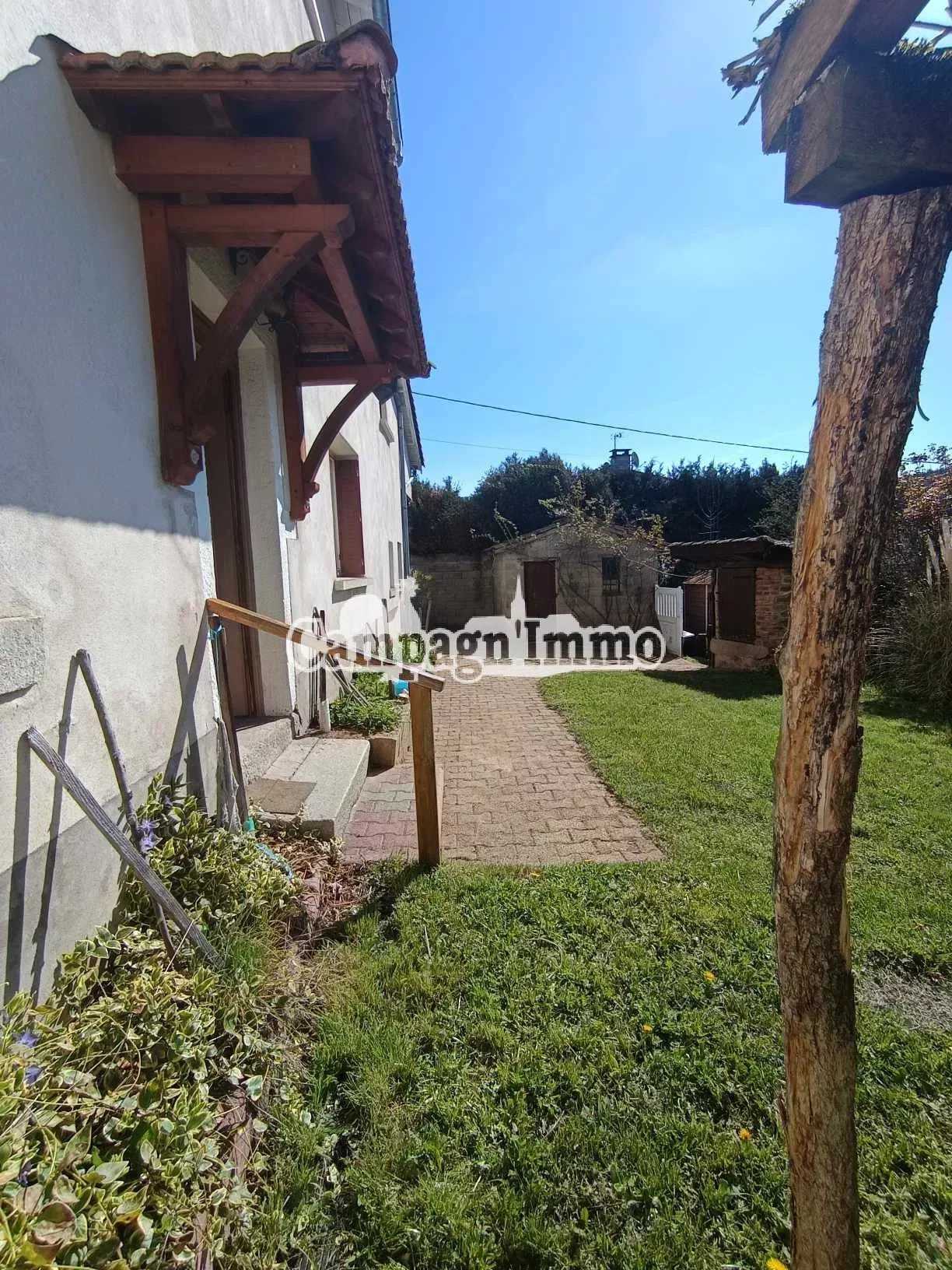 House in Panissieres, Auvergne-Rhone-Alpes 12632345