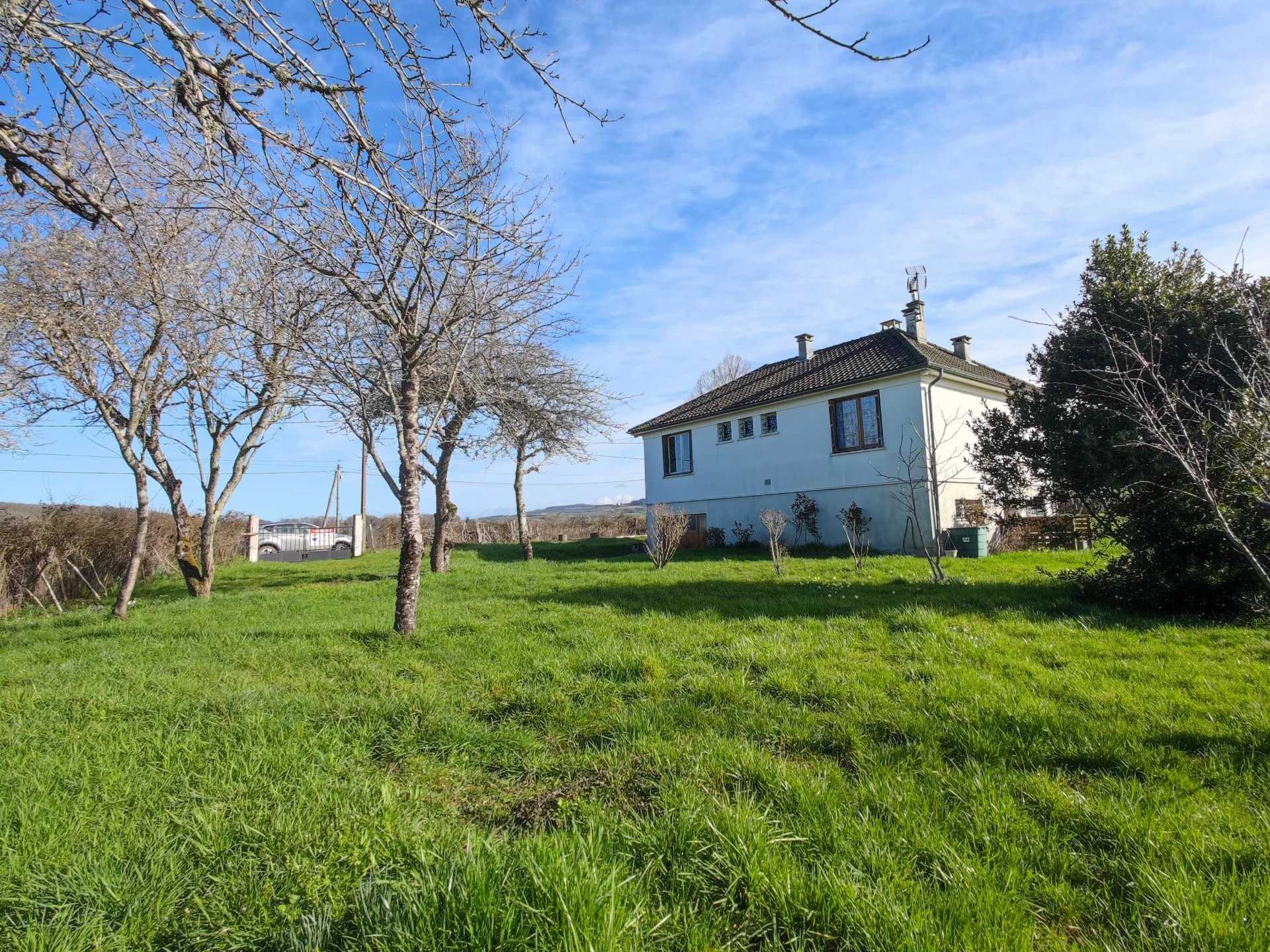 Casa nel Remilly, Bourgogne-Franche-Comte 12632389