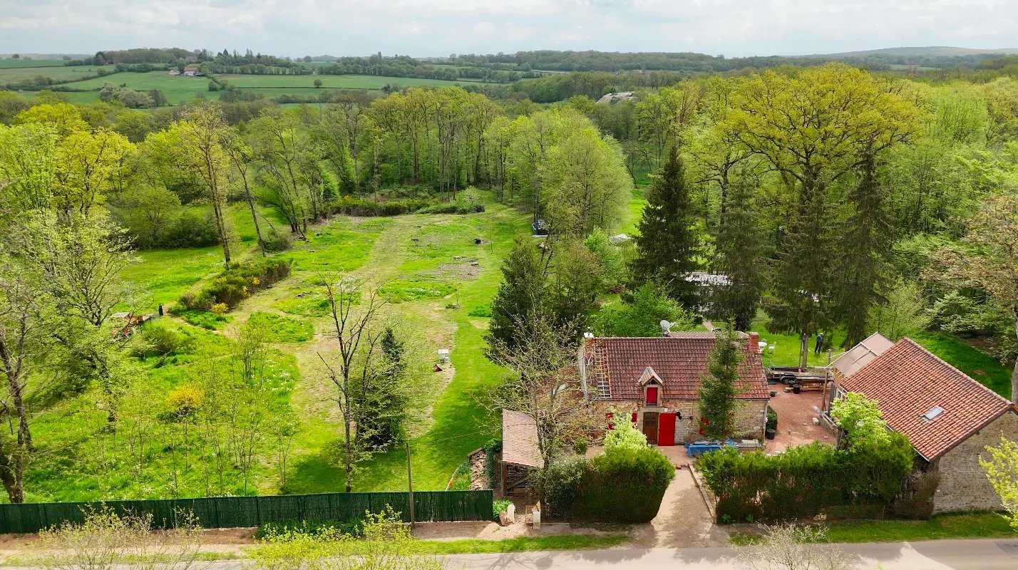 Casa nel Rouy, Bourgogne-Franche-Comte 12632392