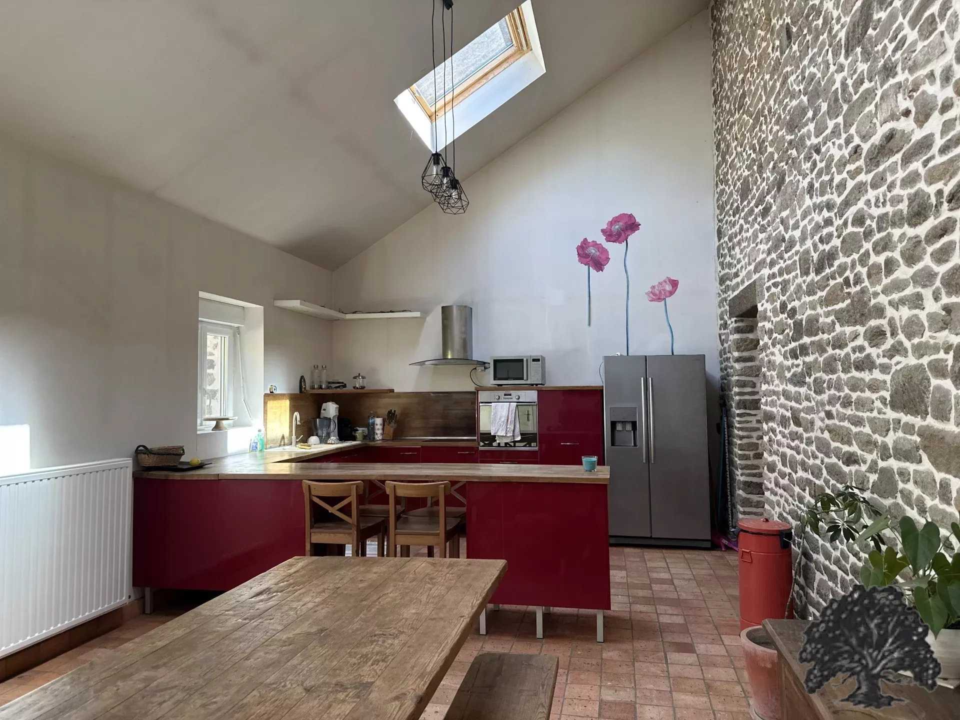 жилой дом в Pleudihen-sur-Rance, Côtes-d'Armor 12632611