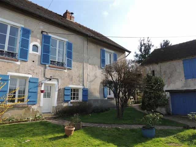 House in Lizy-sur-Ourcq, Ile-de-France 12632655