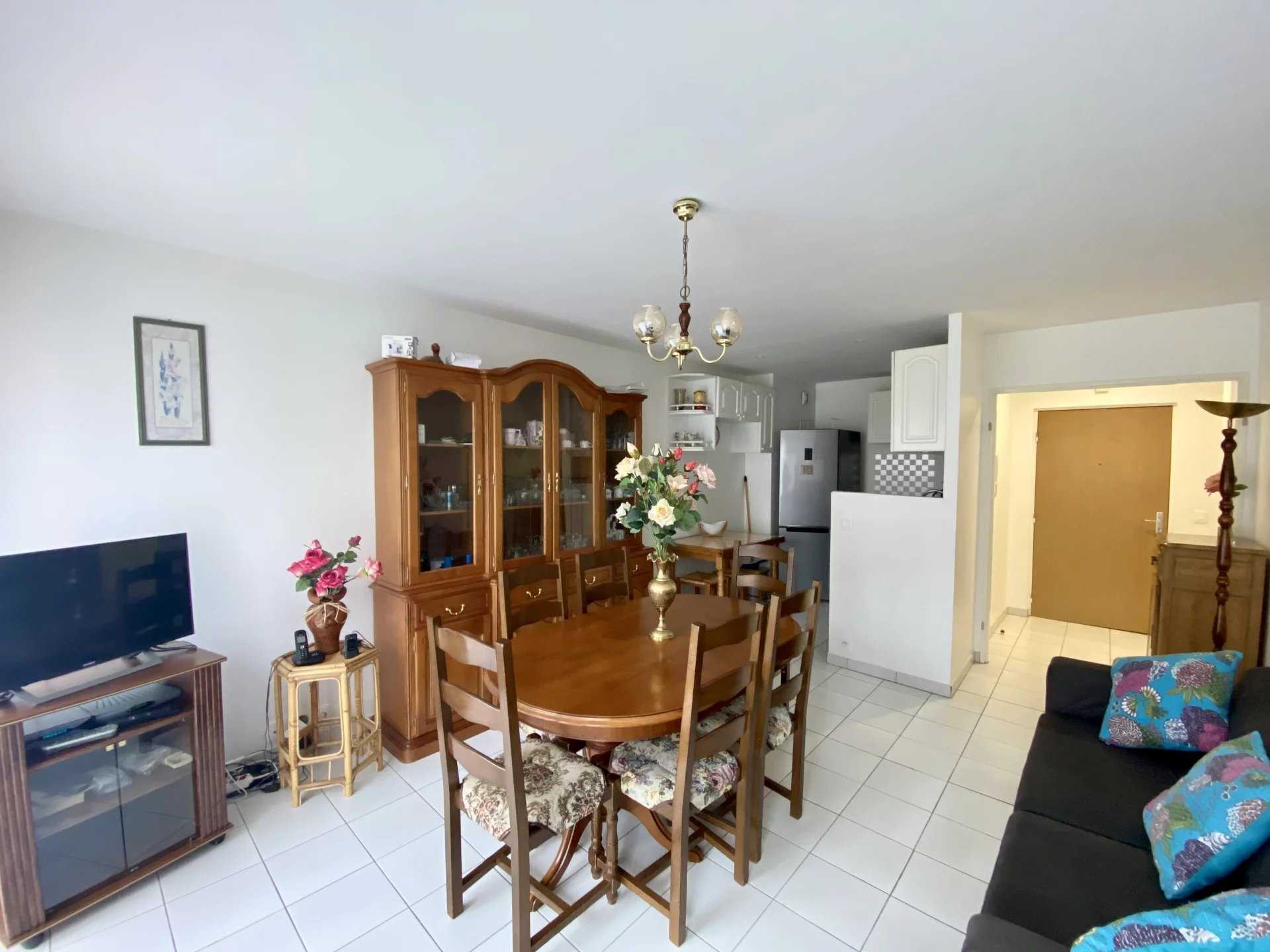 公寓 在 勒普莱西-特里维兹, 法兰西岛 12632782