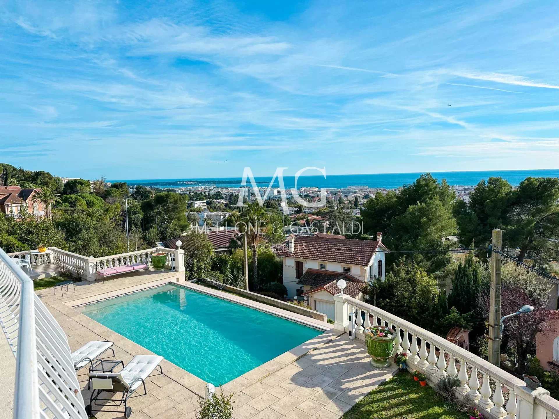House in Cannes, Alpes-Maritimes 12632846