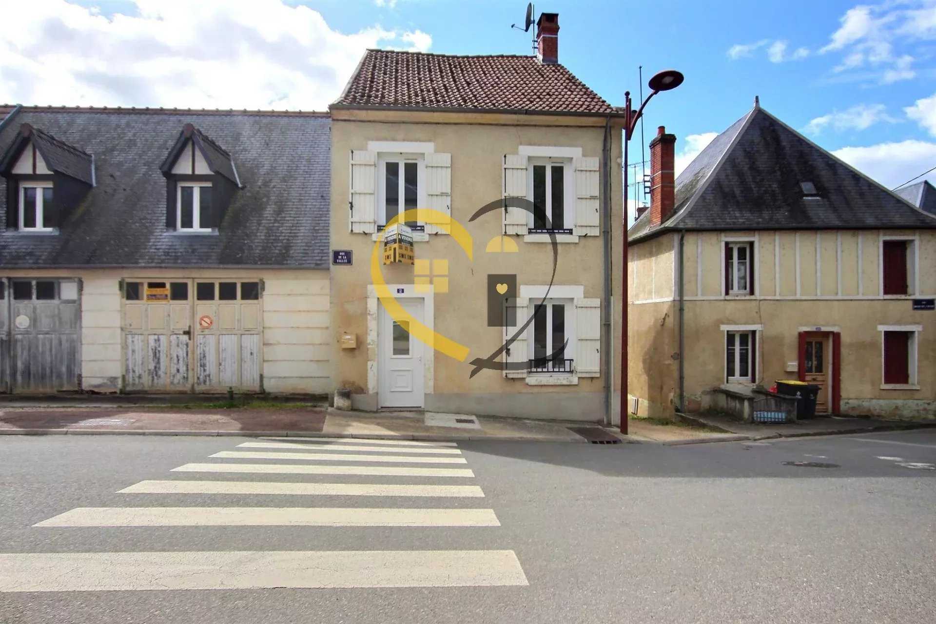 Casa nel Saint-Martin-d'Auxigny, Cher 12632868
