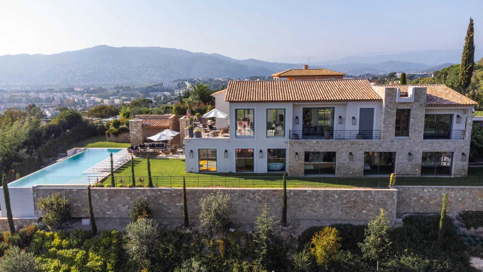 Hus i La Bocca, Provence-Alpes-Cote d'Azur 12632885