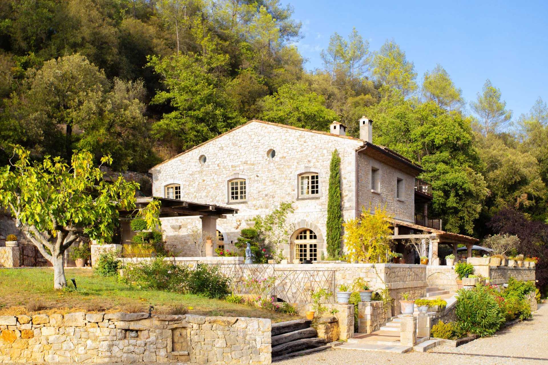 casa no Valbonne, Provence-Alpes-Cote d'Azur 12632904