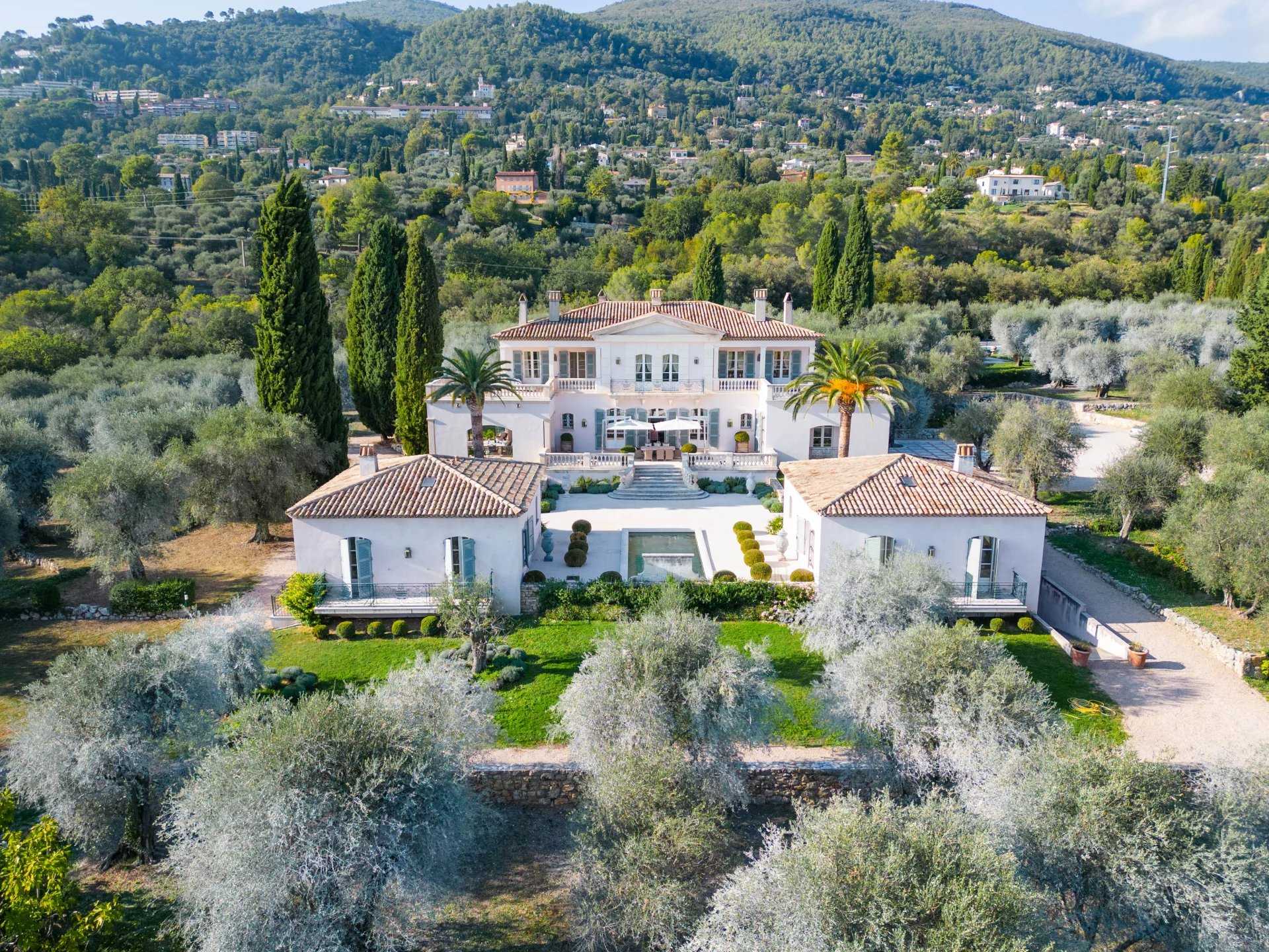Hus i Grasse, Provence-Alpes-Cote d'Azur 12632905