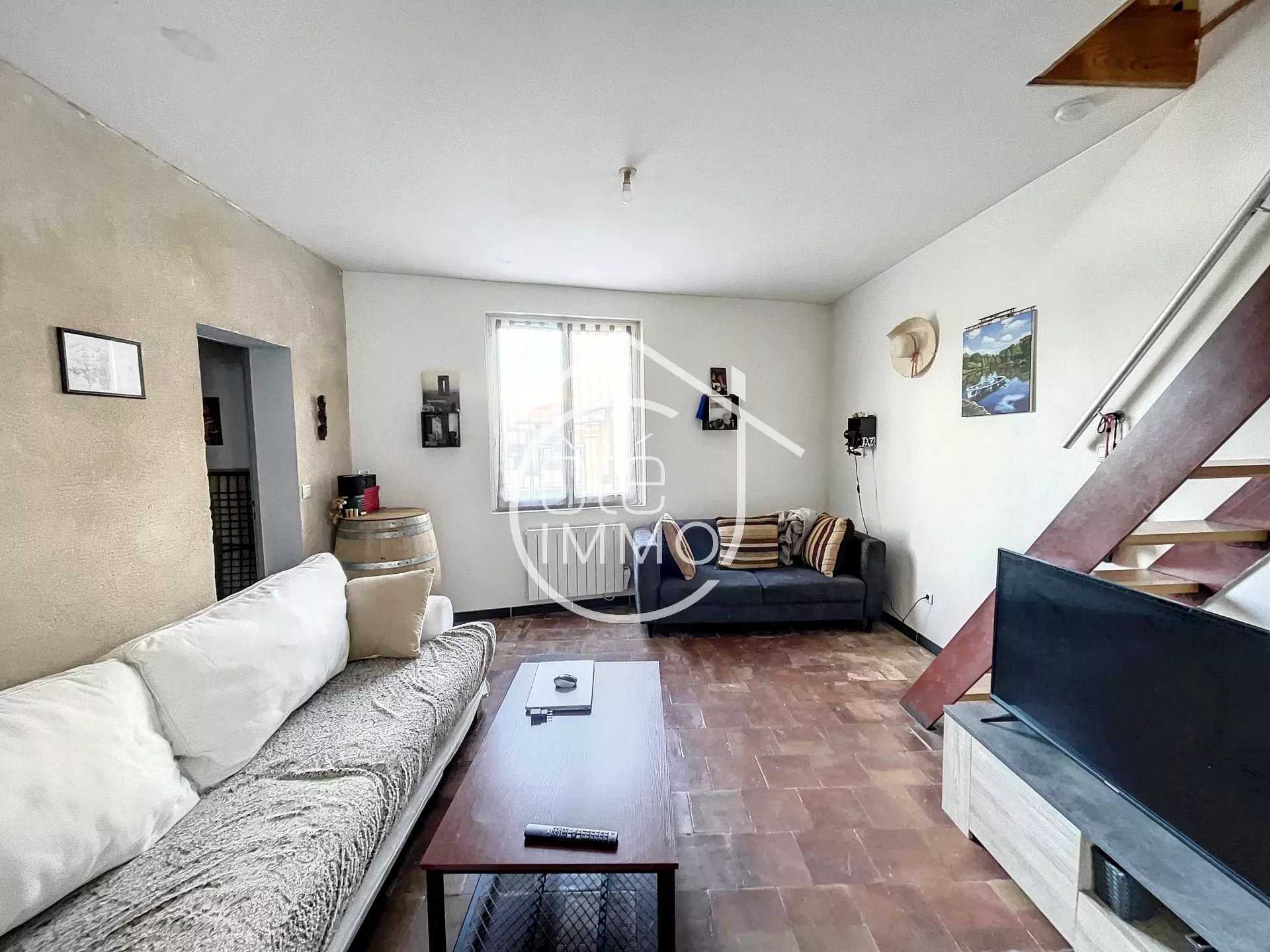 Condominium in Abzac, Nouvelle-Aquitaine 12633044